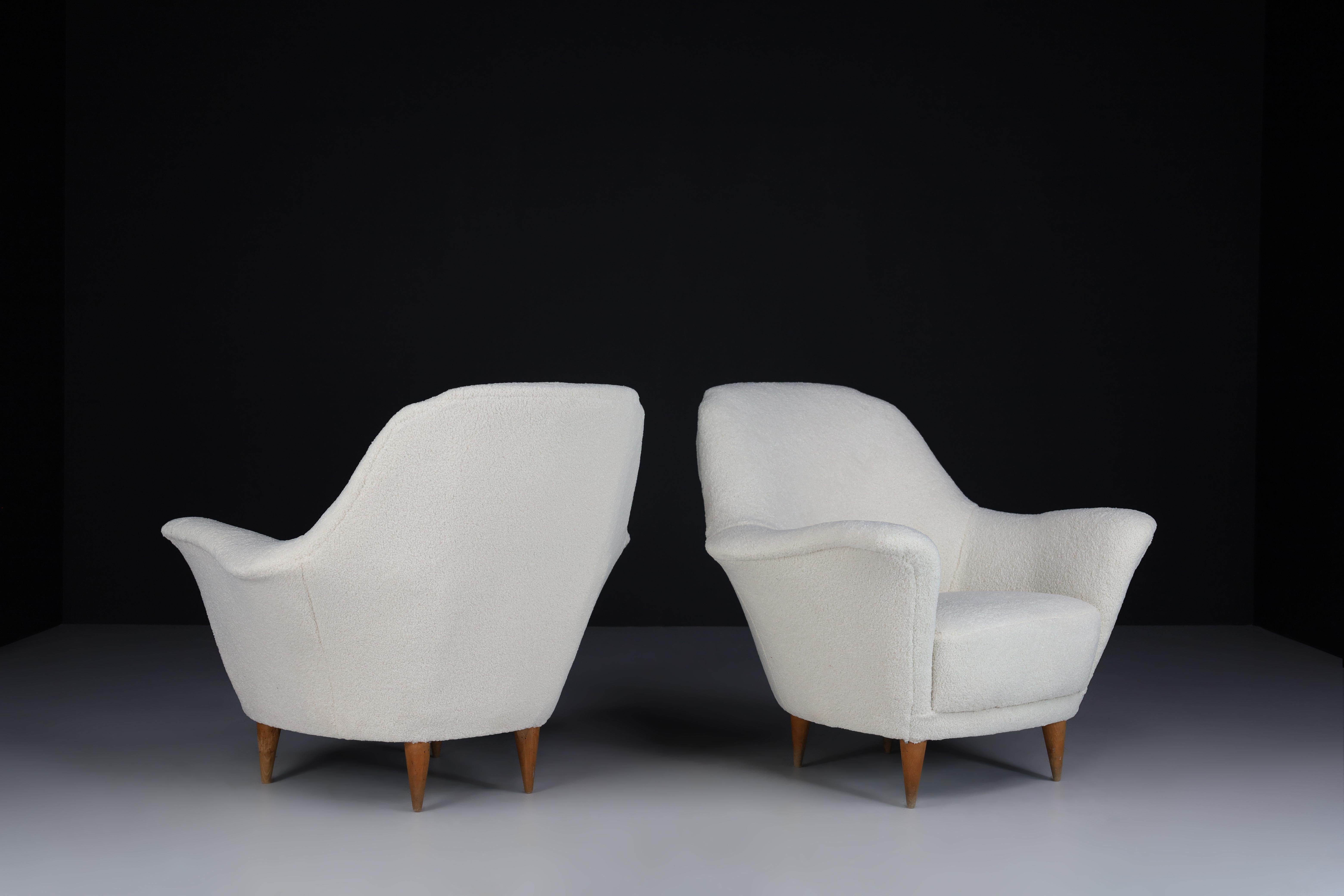 Italian Pair Curved Armchairs by Ico Parisi in Newly Upholstered Teddy Fabric, Italy '50