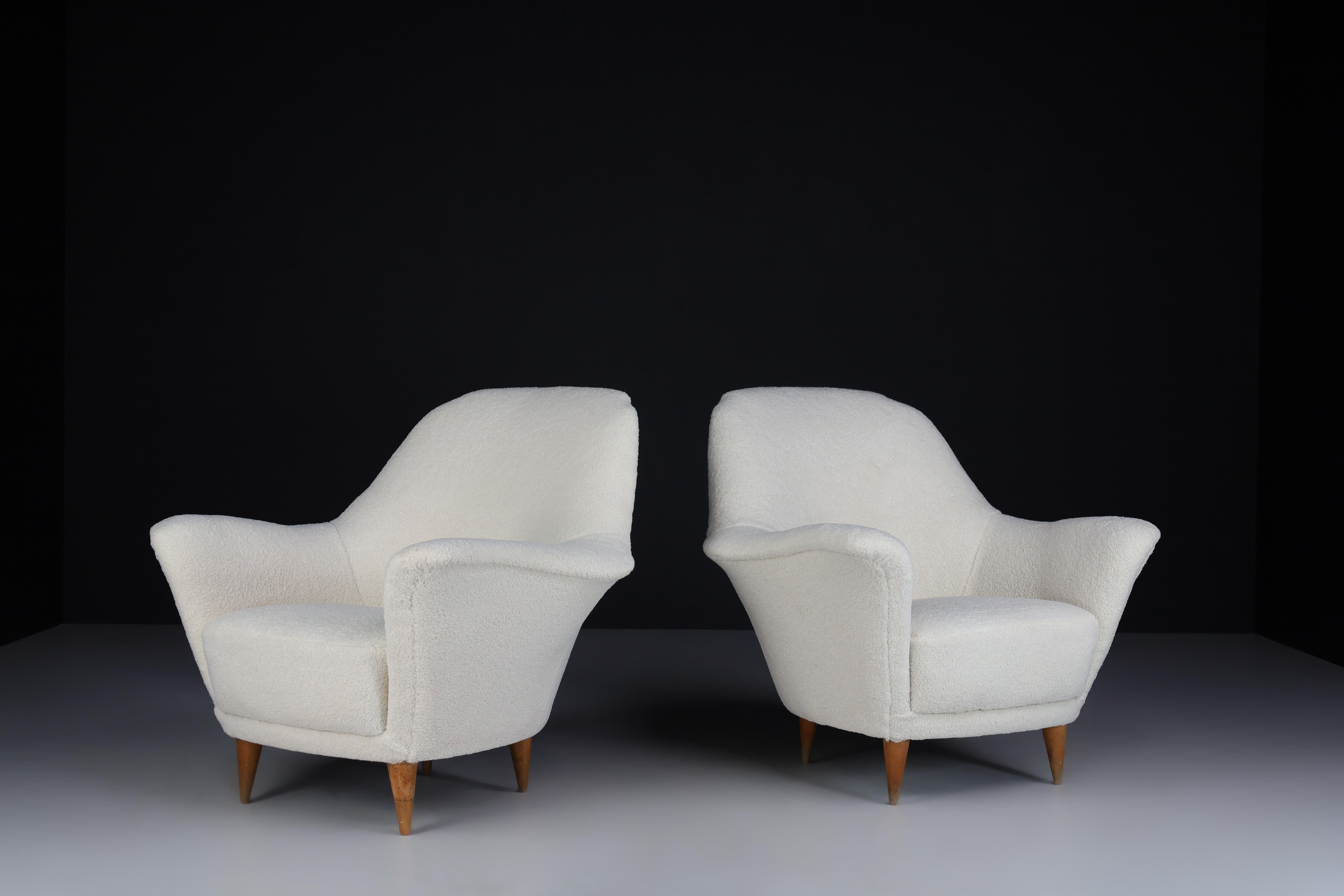 Pair Curved Armchairs by Ico Parisi in Newly Upholstered Teddy Fabric, Italy '50 3