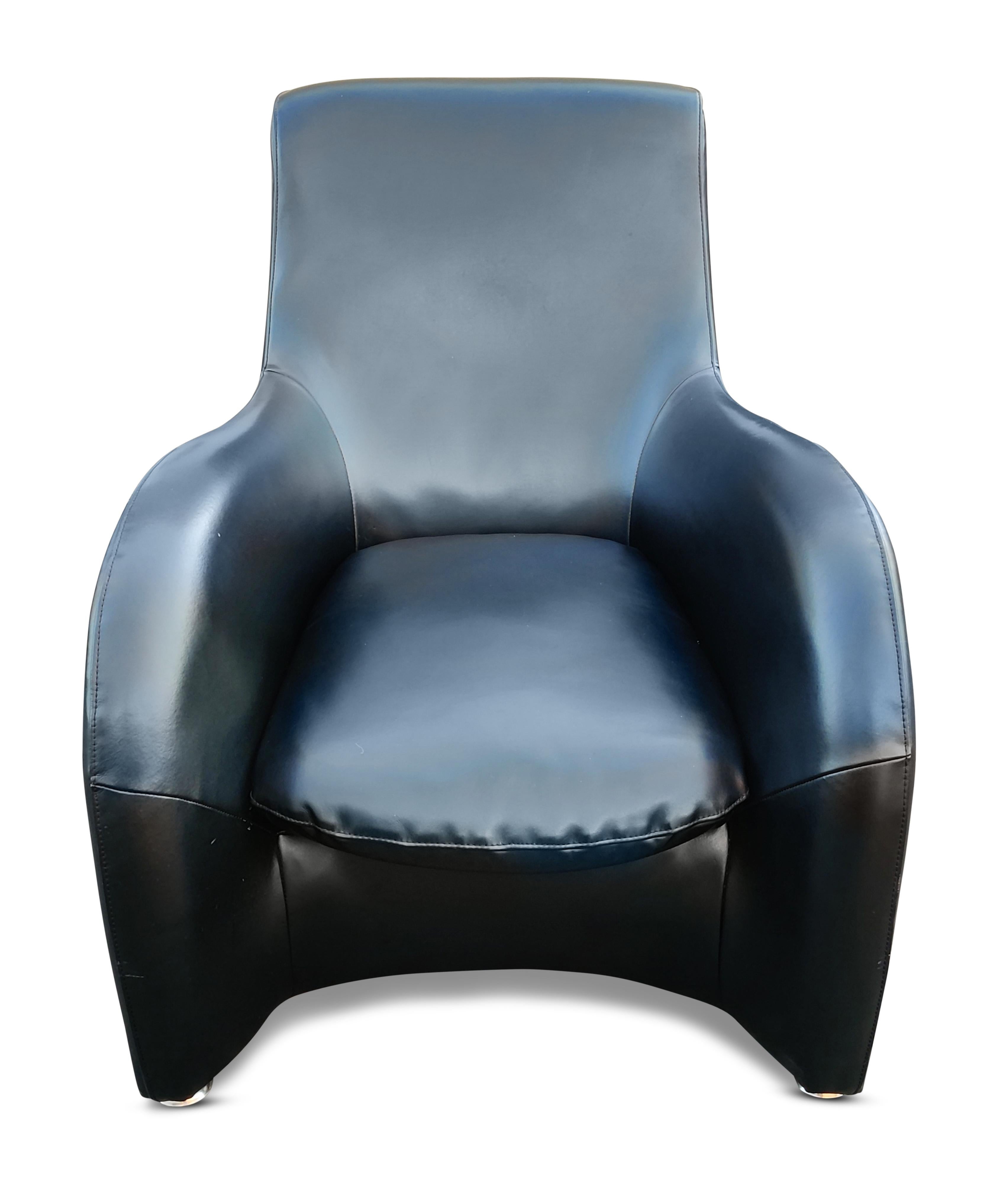 Métal Paire de fauteuils de salon en cuir courbés de style Gerard van den Berg Montis postmoderne en vente