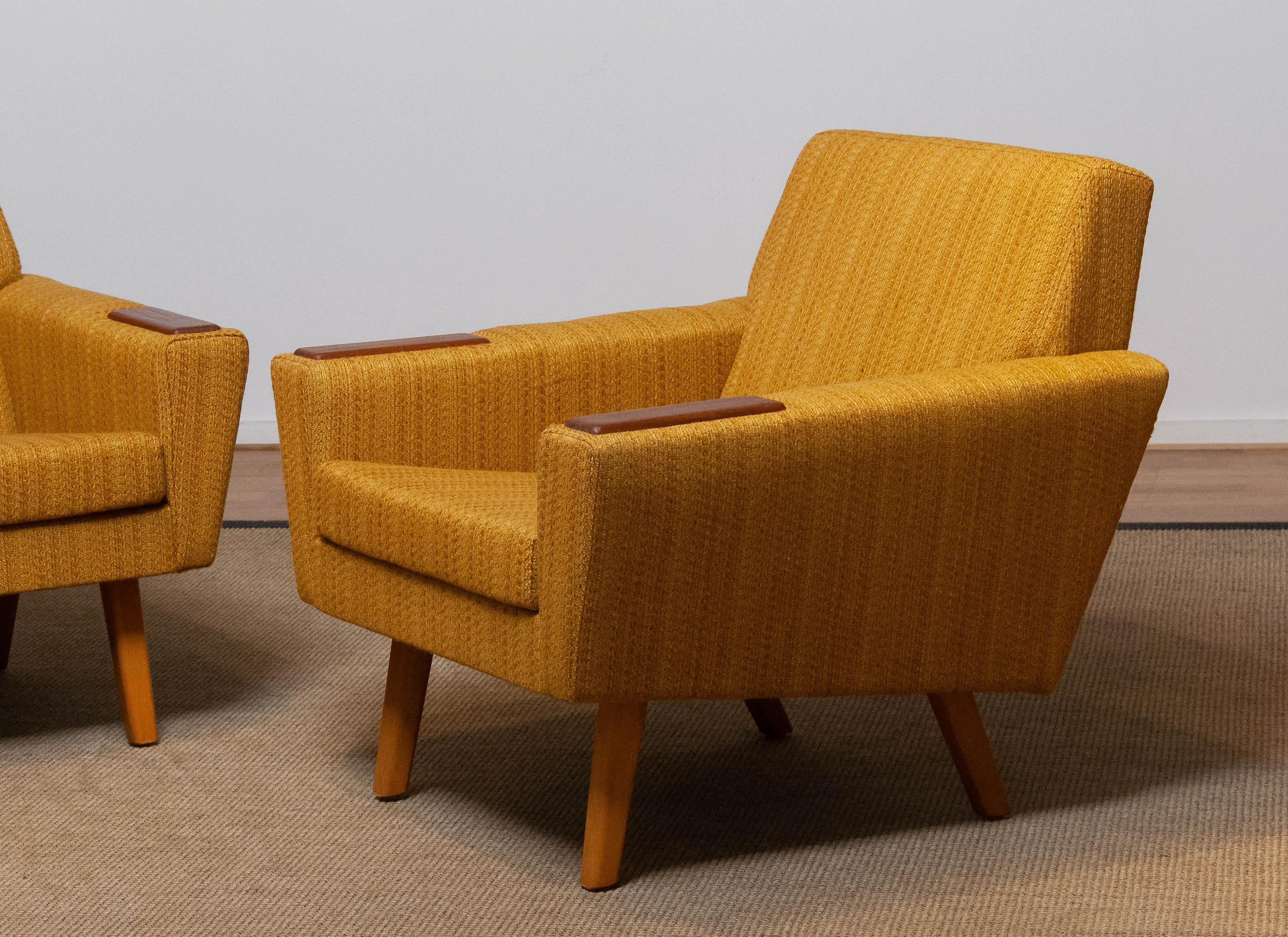 Pair Danisch Lounge Chairs with Ochre Fabric And Teak Paws, Denmark 1950s 7