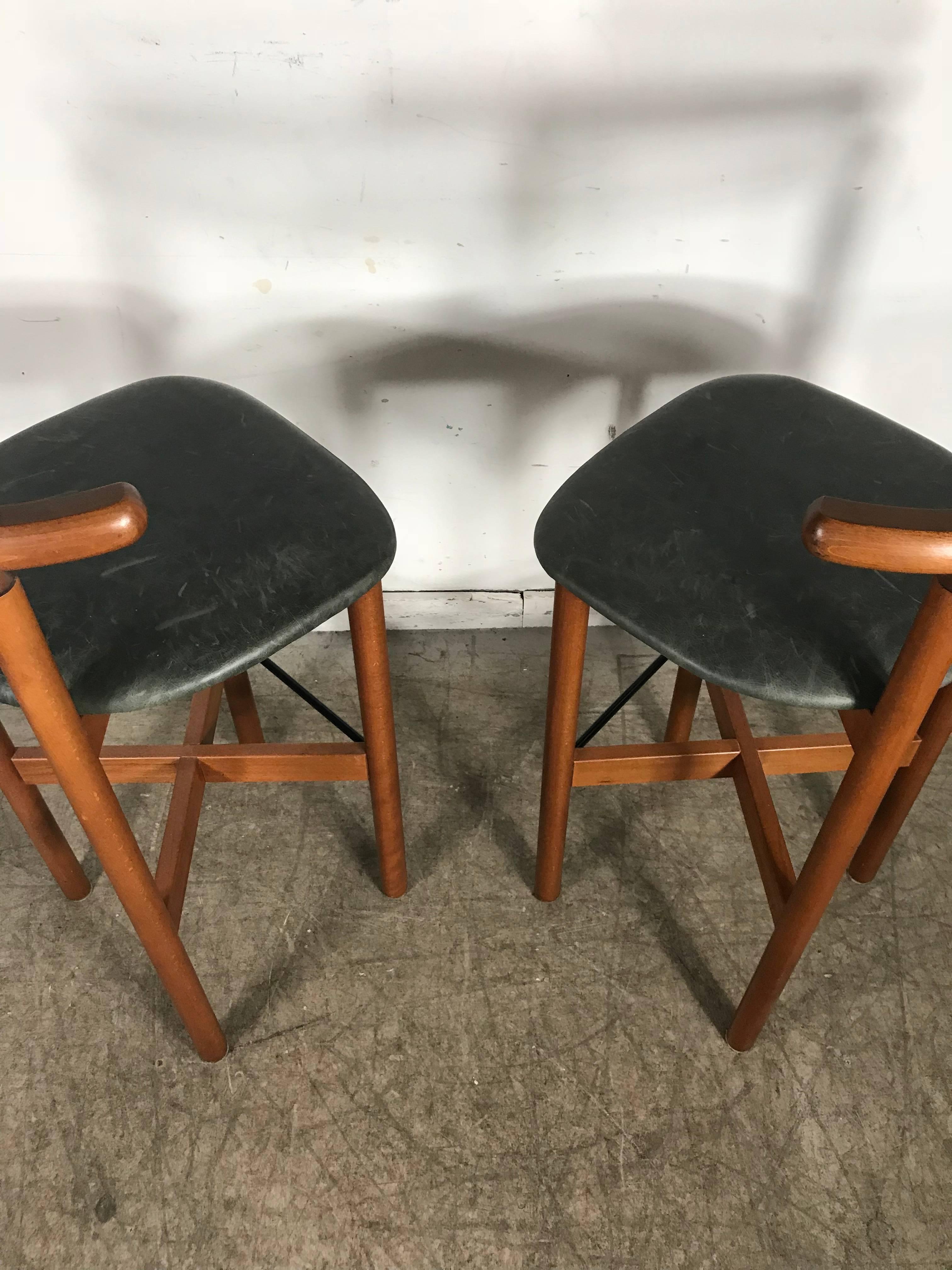 Pair of Danish Bar or Counter Stools, Teak and Leather by Gangso Mobler In Good Condition In Buffalo, NY