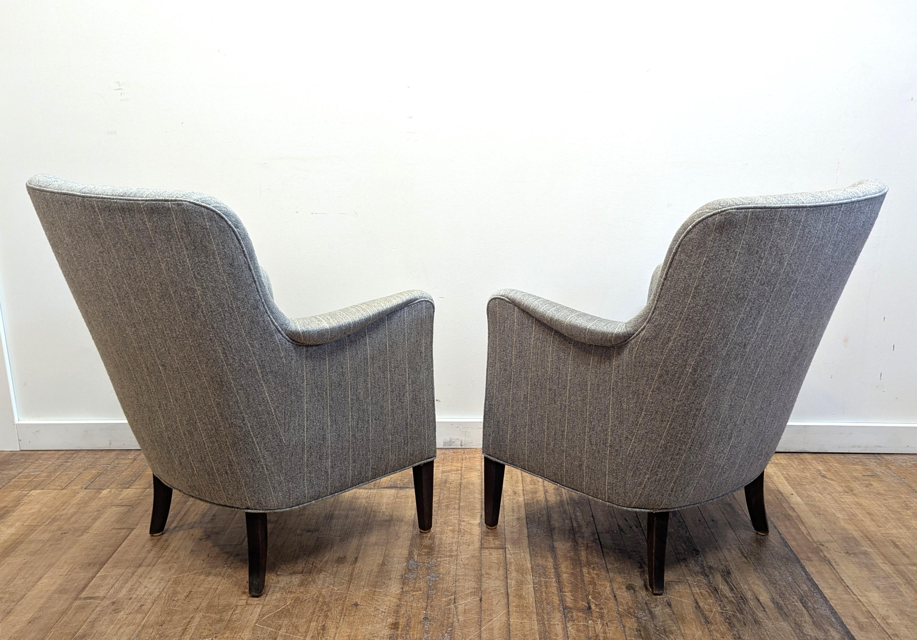 Coppia di sedie da club danesi attribuite a Frits Henningsen In condizioni buone a New York, NY