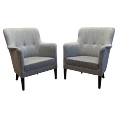 Paire de fauteuils club danois attribués à Frits Henningsen