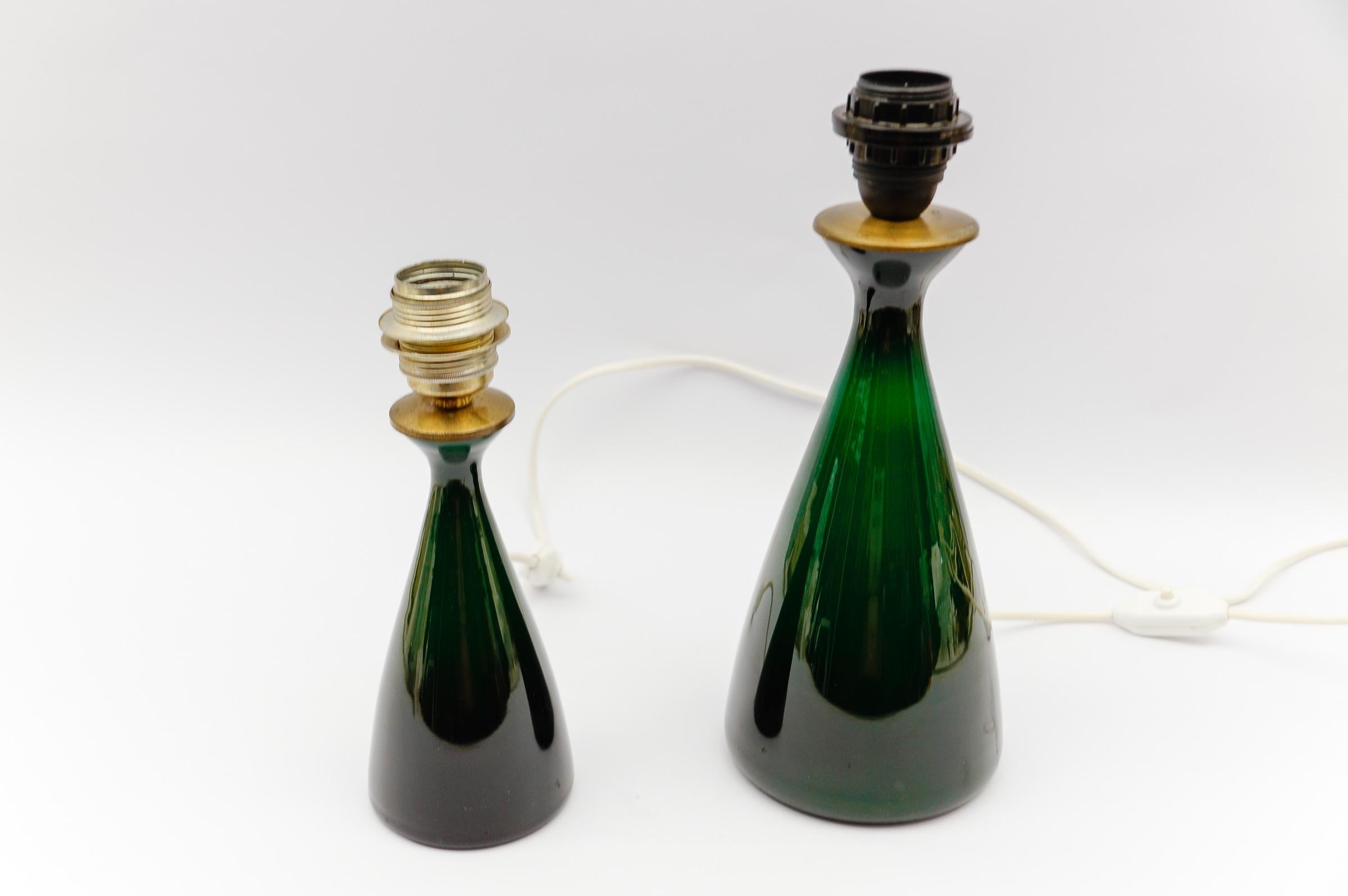 Mid-Century Modern Paire de lampes de table en verre vert de Kastrup Holmegaard, 1960s en vente