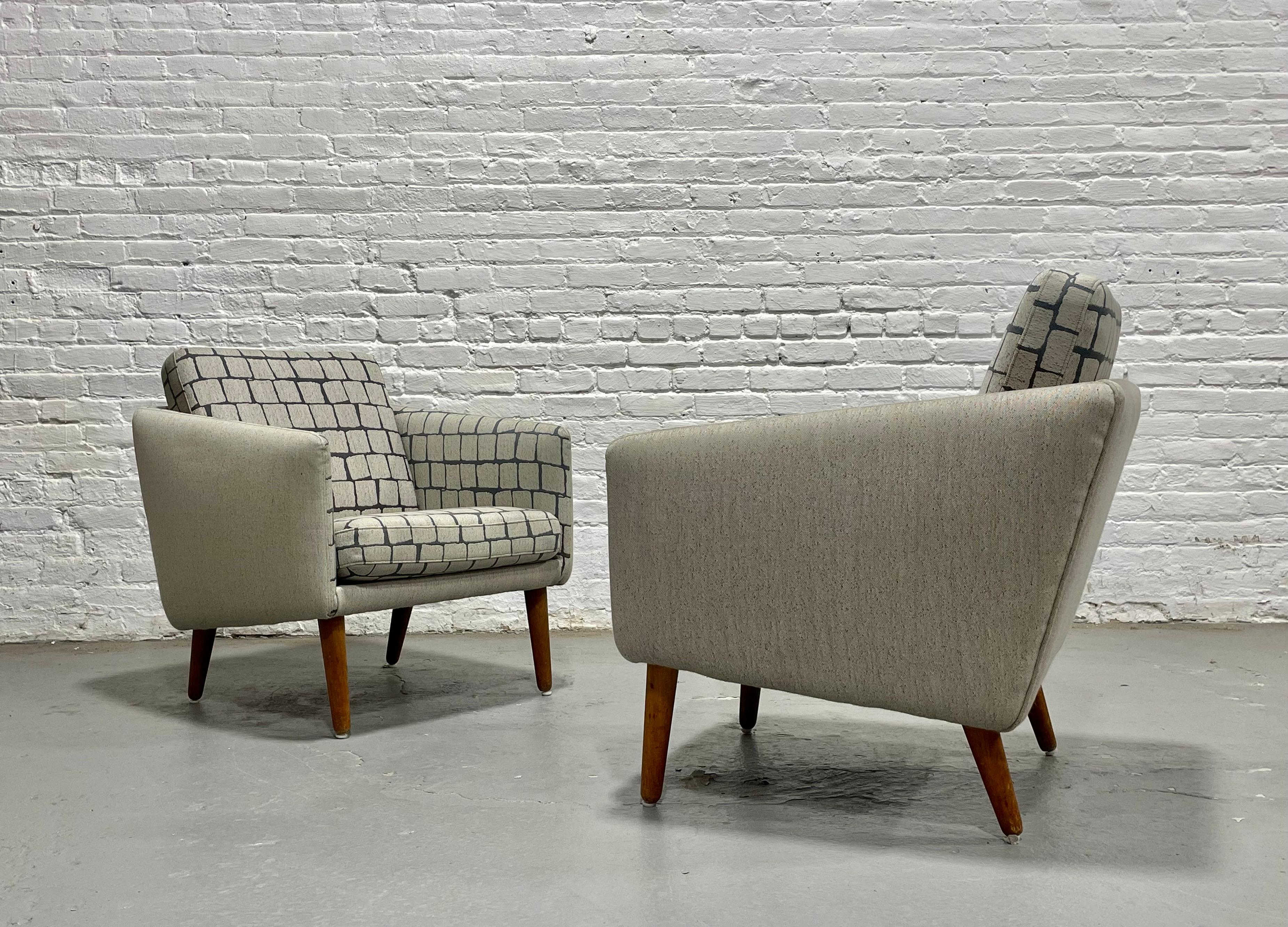 PAIRE - FAUTEUIL DANISH Mid Century Modern TEAK + Wool, c.I.C. 1960's en vente 4