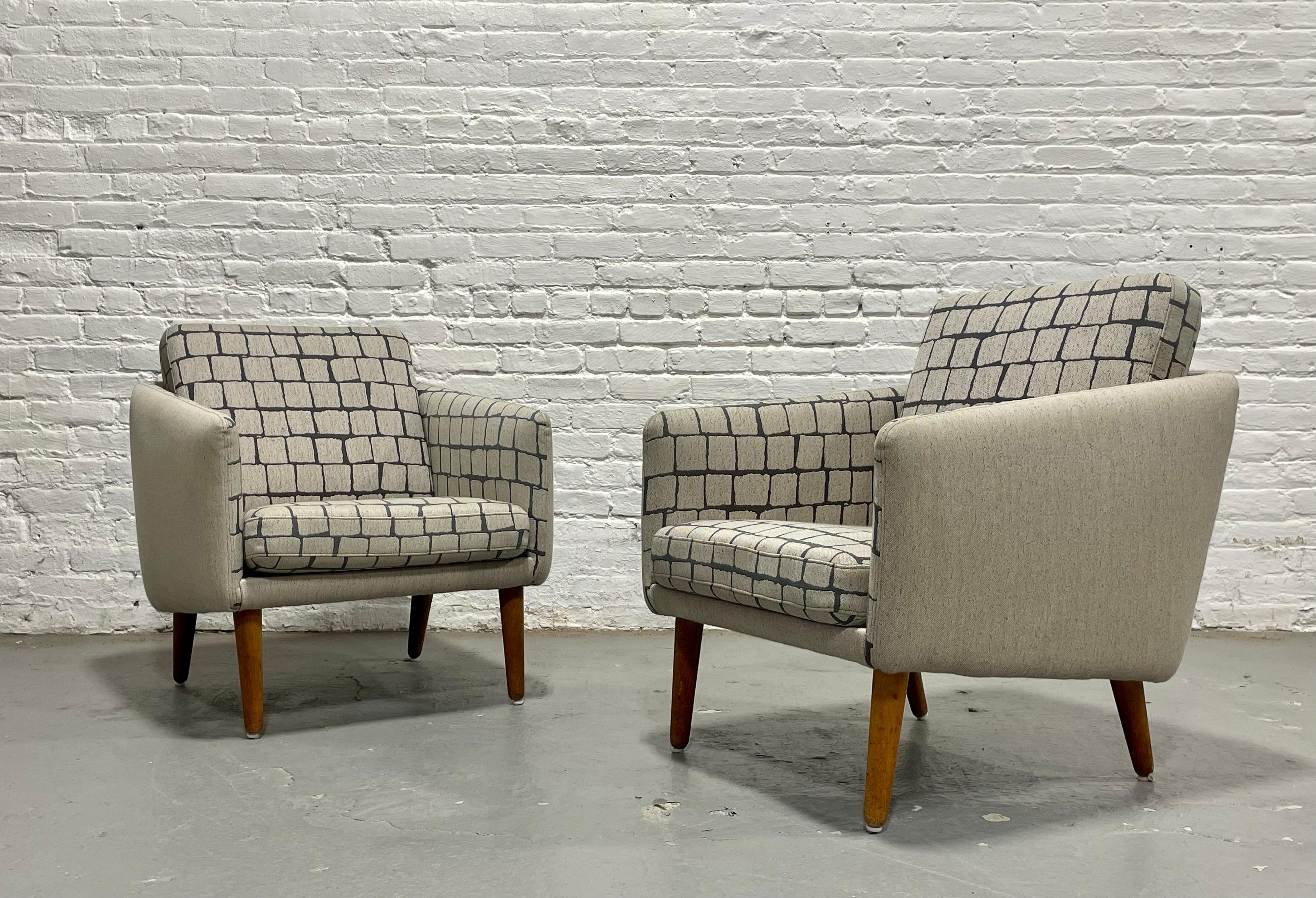 PAIRE - FAUTEUIL DANISH Mid Century Modern TEAK + Wool, c.I.C. 1960's en vente 5