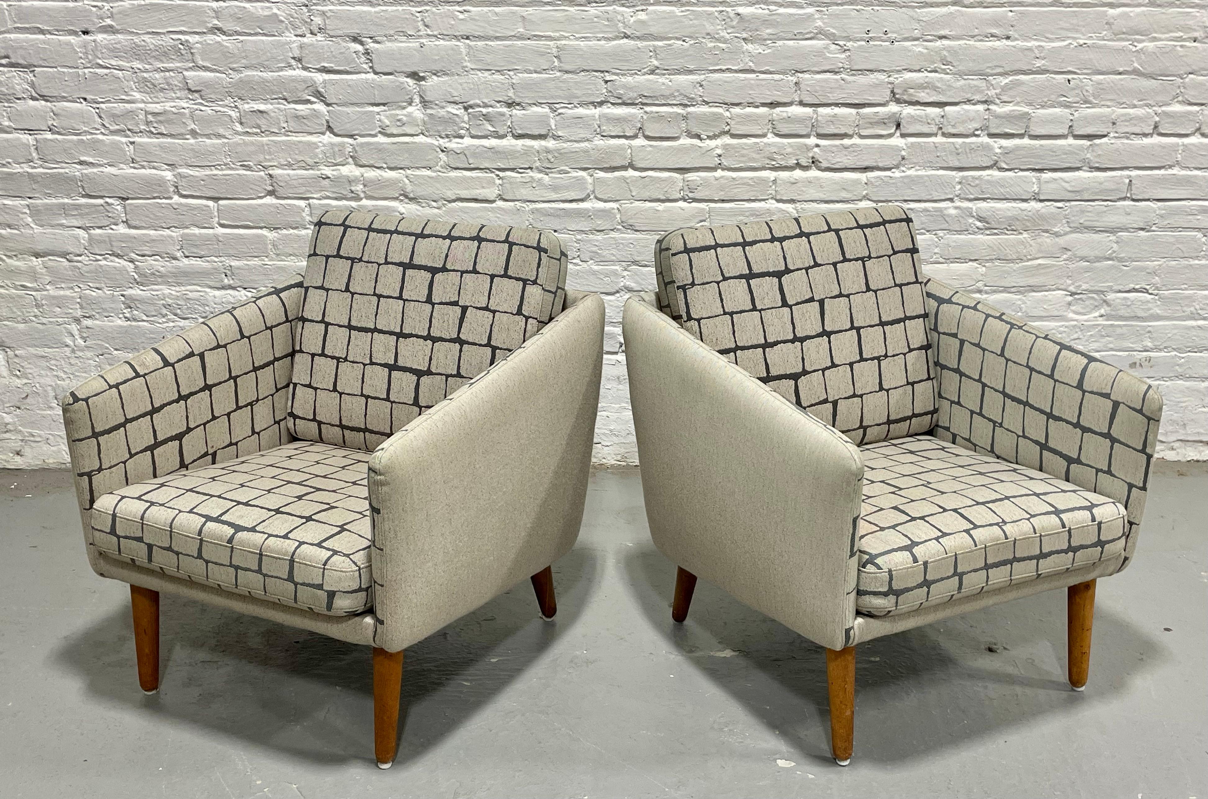 PAIRE - FAUTEUIL DANISH Mid Century Modern TEAK + Wool, c.I.C. 1960's en vente 9