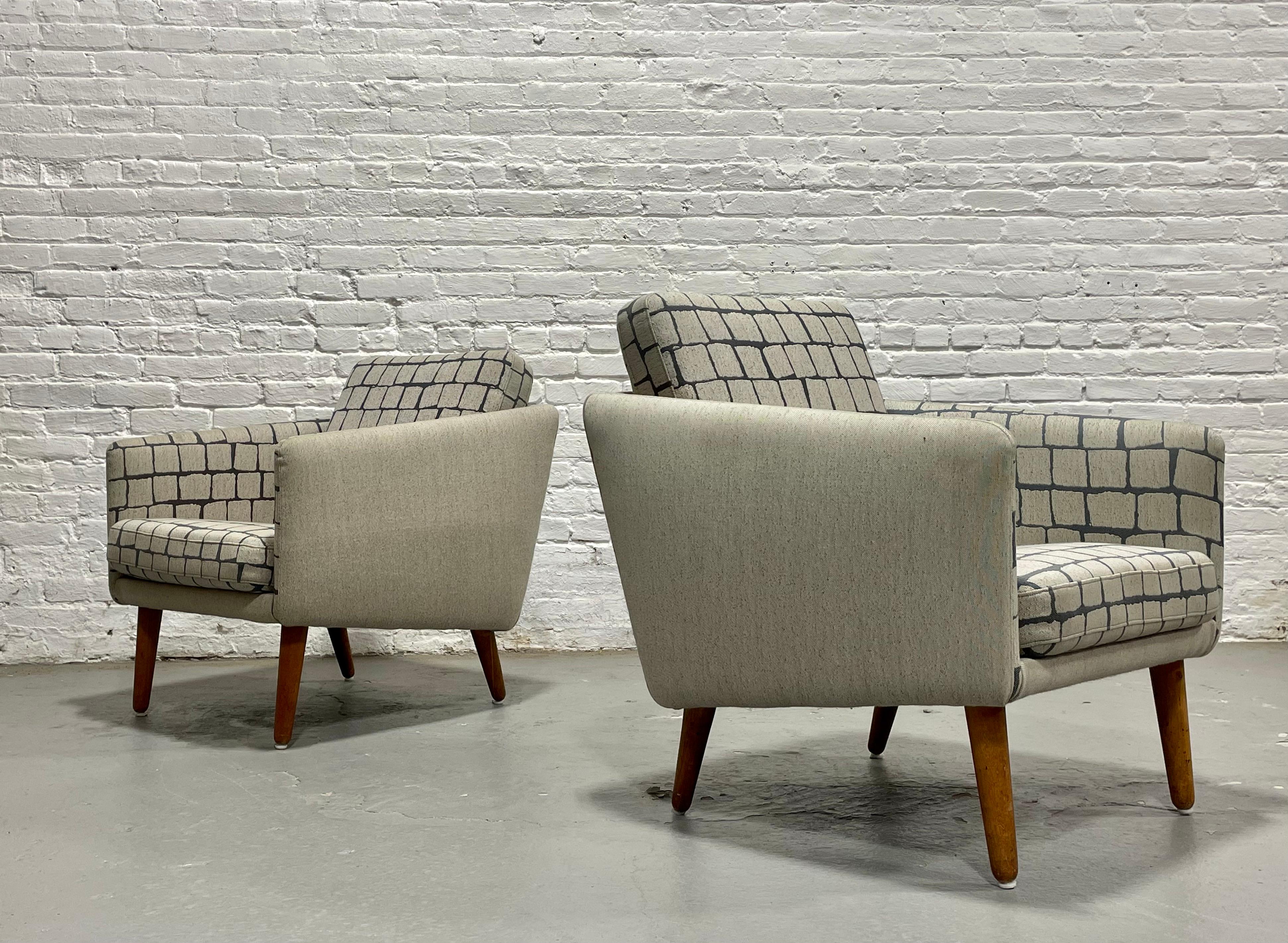 PAIRE - FAUTEUIL DANISH Mid Century Modern TEAK + Wool, c.I.C. 1960's en vente 1