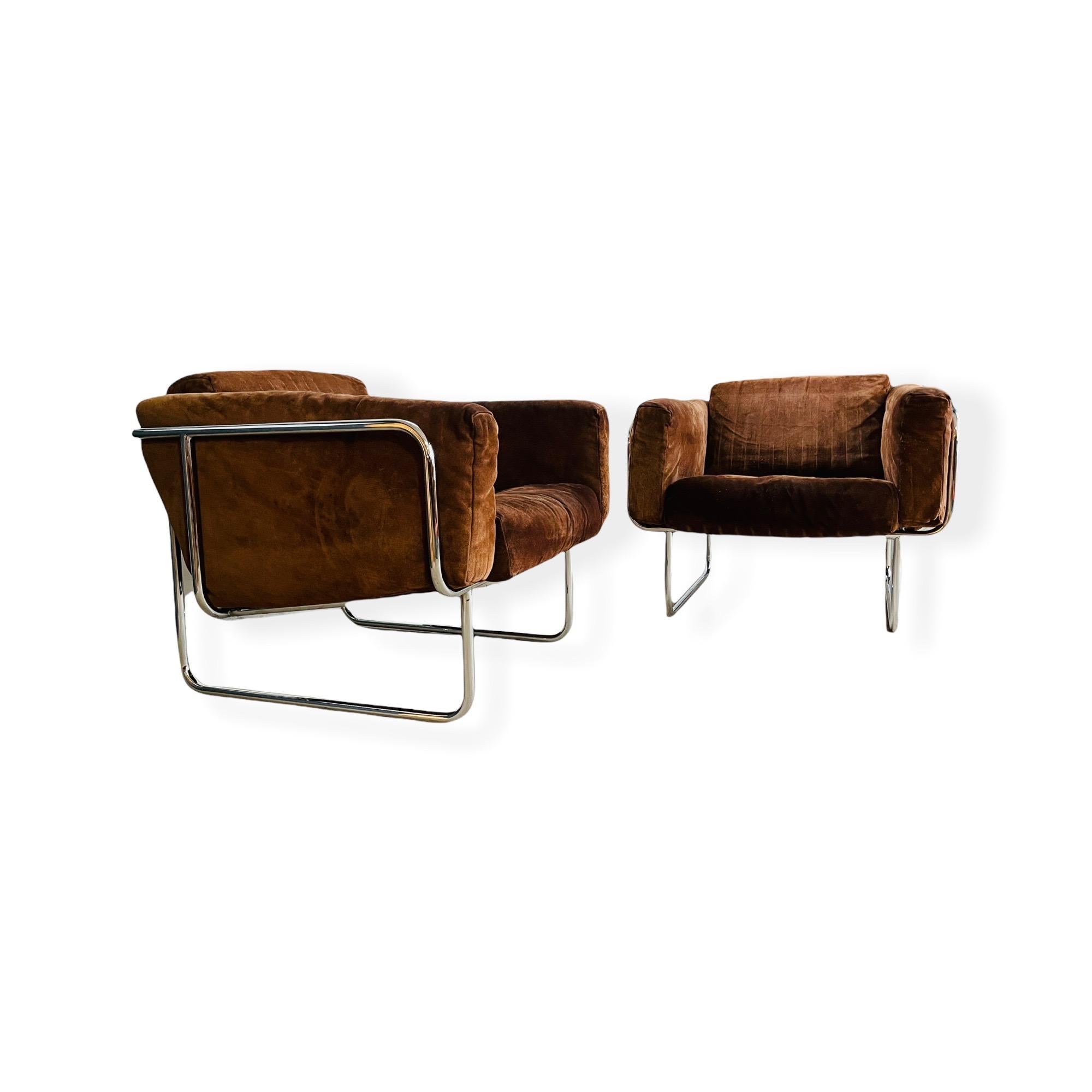 Mid-Century Modern Pair Danish Modern Chrome Lounge Chairs by Hans Eichenberger