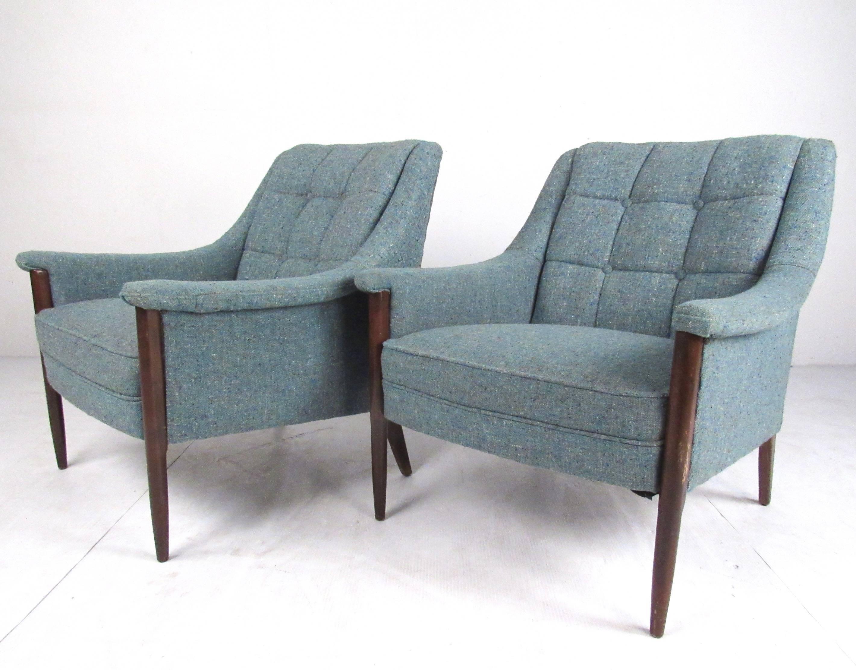 Scandinavian Modern Pair of Danish Modern Lounge Chairs