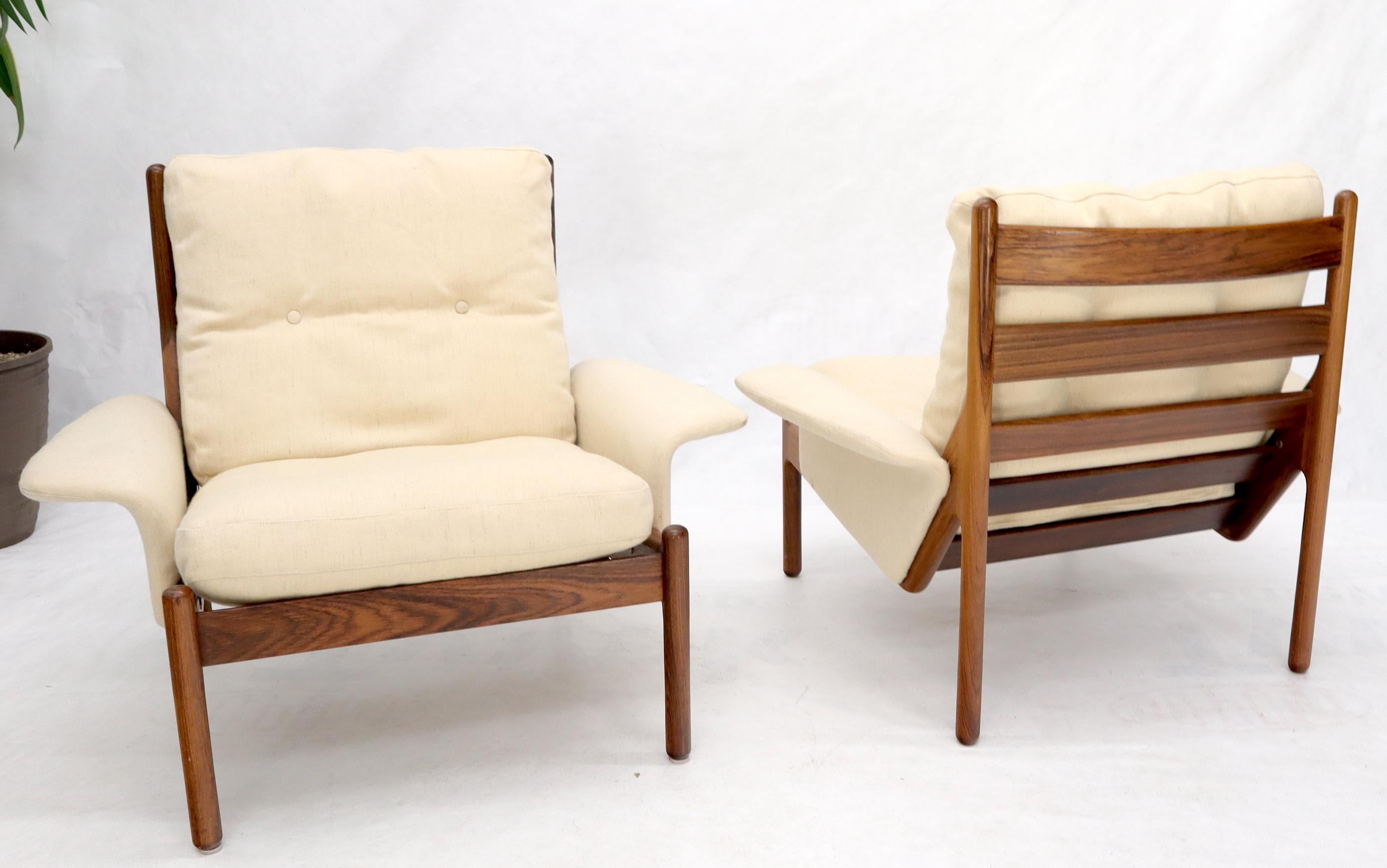 Mid-Century Modern Pair of Danish Modern Virgin Wool Upholstery Rosewood Frames Longe Chairs  For Sale