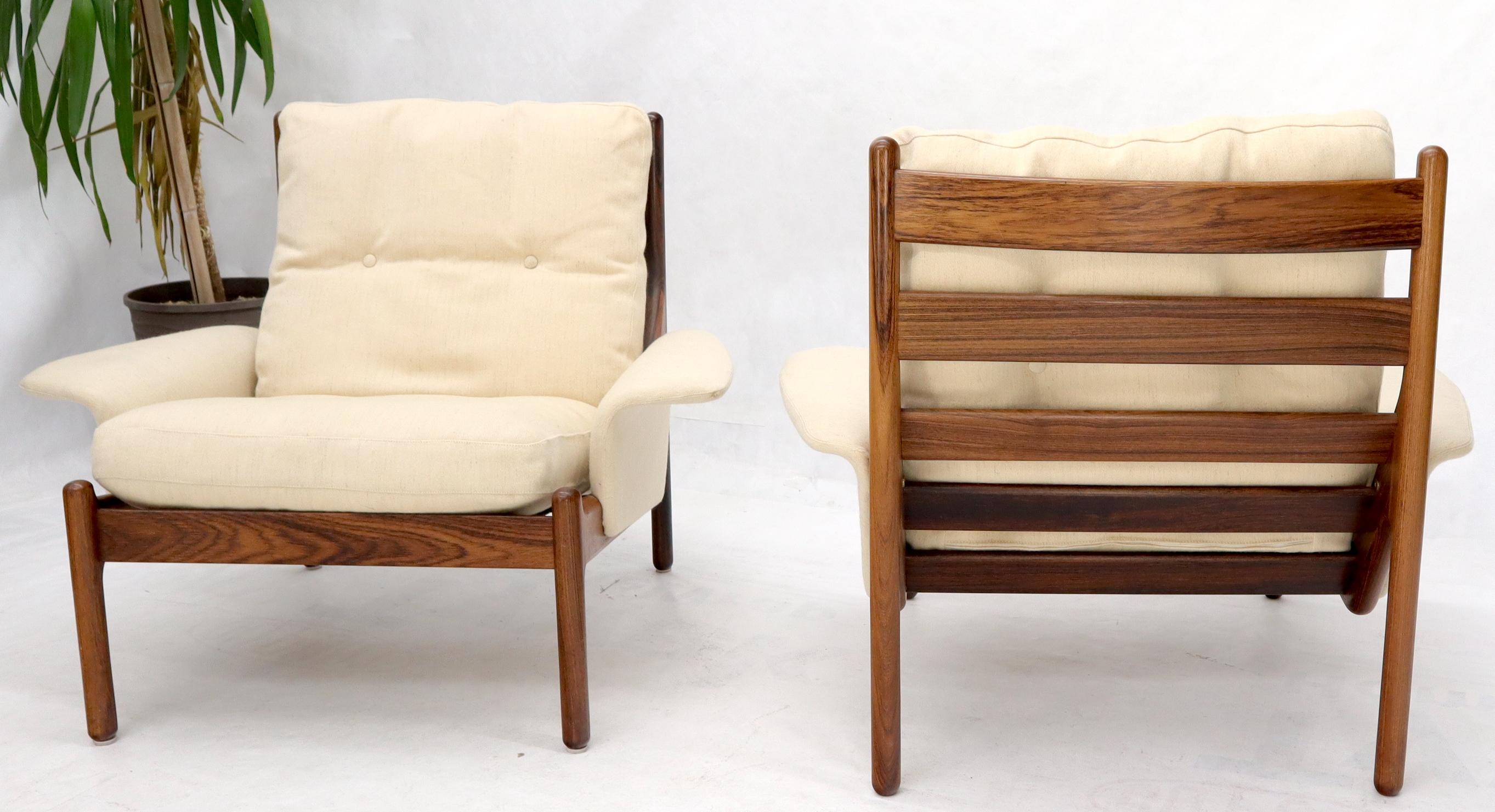 20th Century Pair of Danish Modern Virgin Wool Upholstery Rosewood Frames Longe Chairs  For Sale