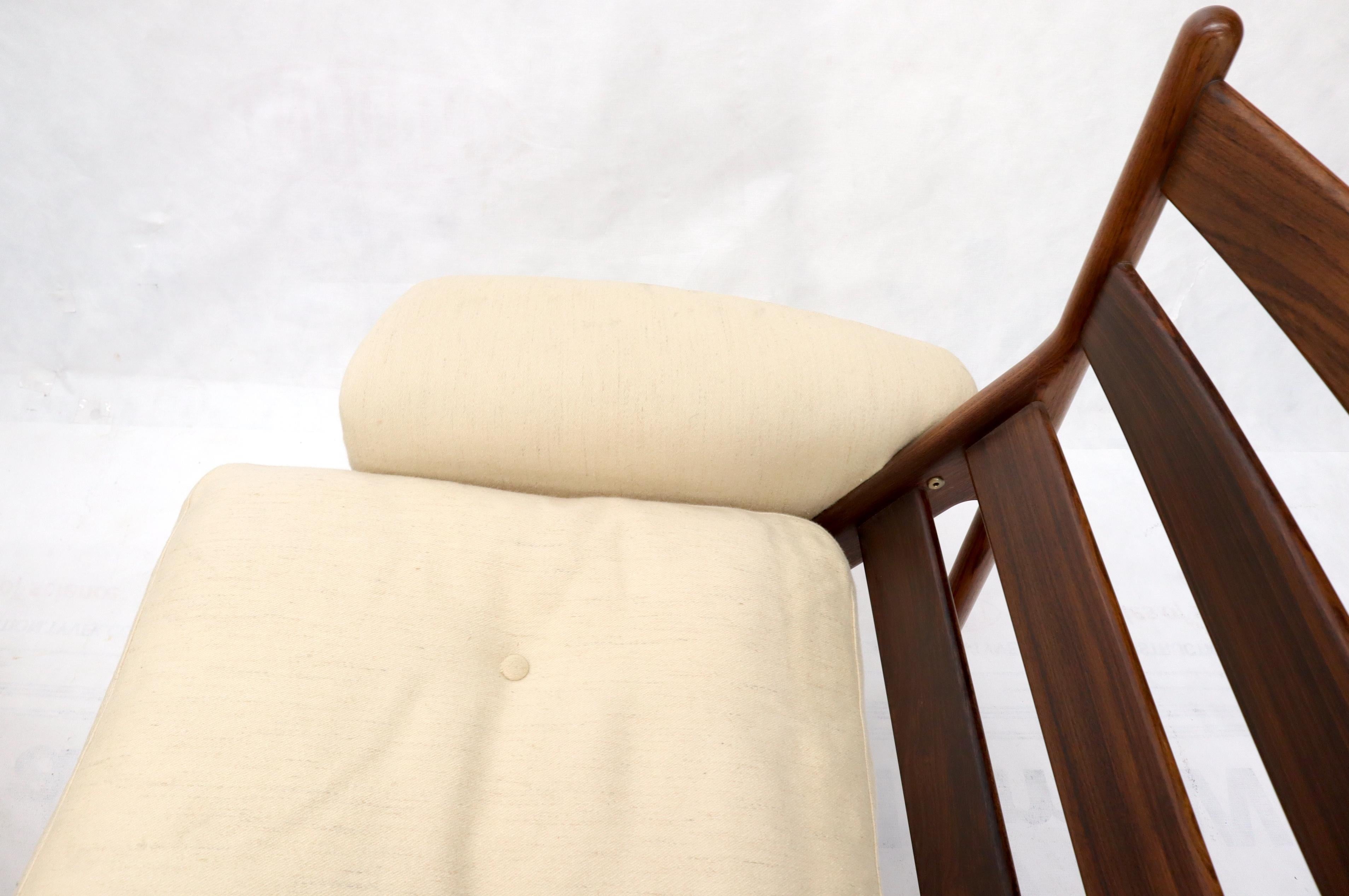 Pair of Danish Modern Virgin Wool Upholstery Rosewood Frames Longe Chairs  For Sale 3