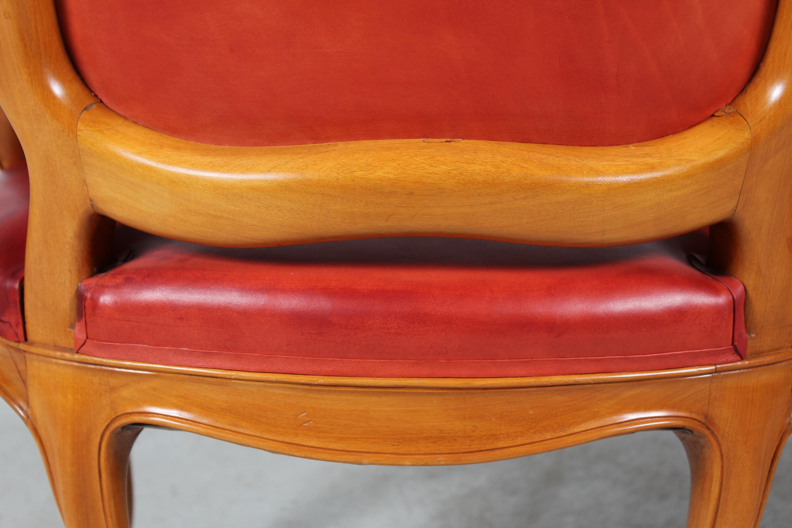 Paire de fauteuils rococo danois en noyer et cuir d'aniline rouge, vers 1880 en vente 3