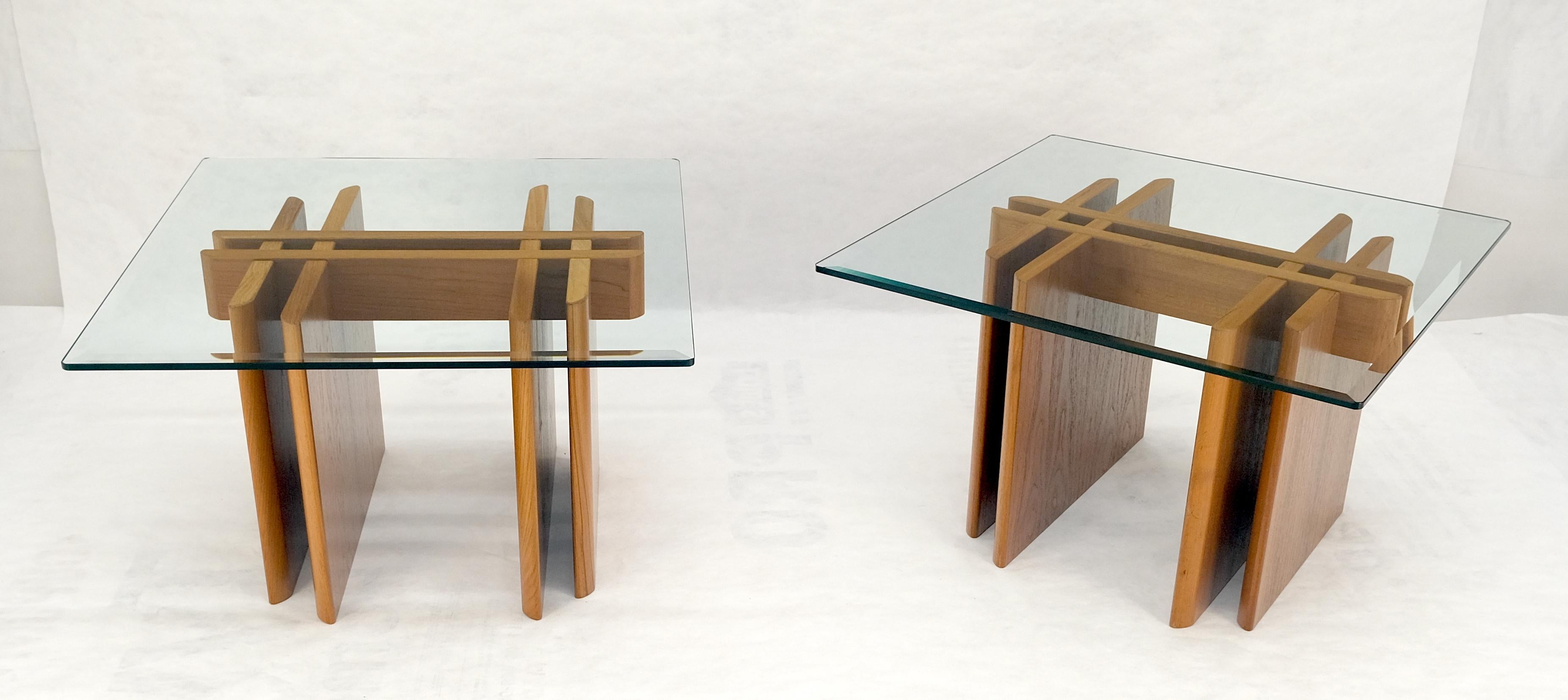 Pair Danish Teak Mid Century Modern Glass Tops End Side Lamp Tables Stands Mint In Good Condition For Sale In Rockaway, NJ