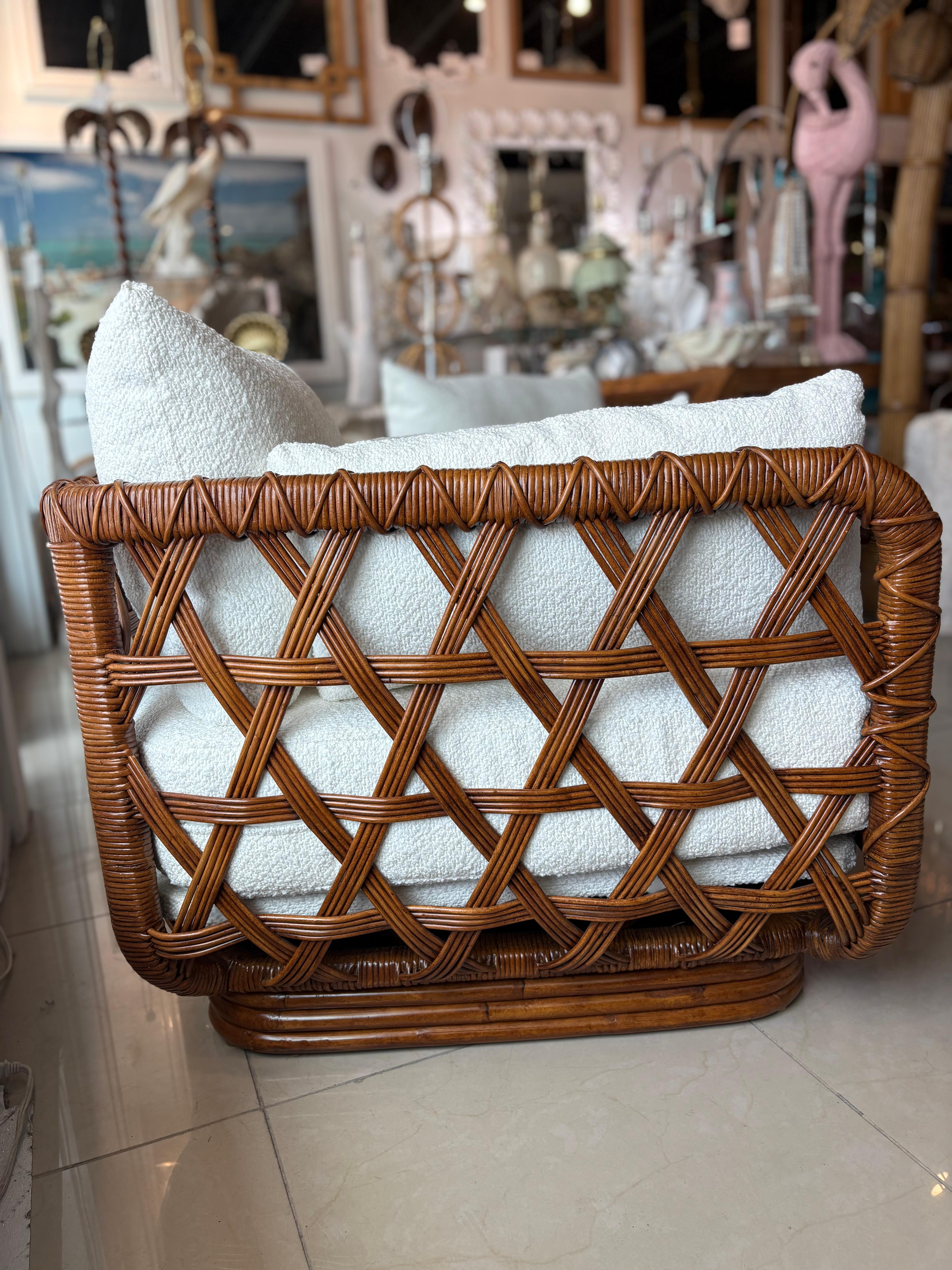 Coppia Danny Ho Fong Tanganika Tropi-cal Club Lounge Chair in rattan restaurato in vendita 5