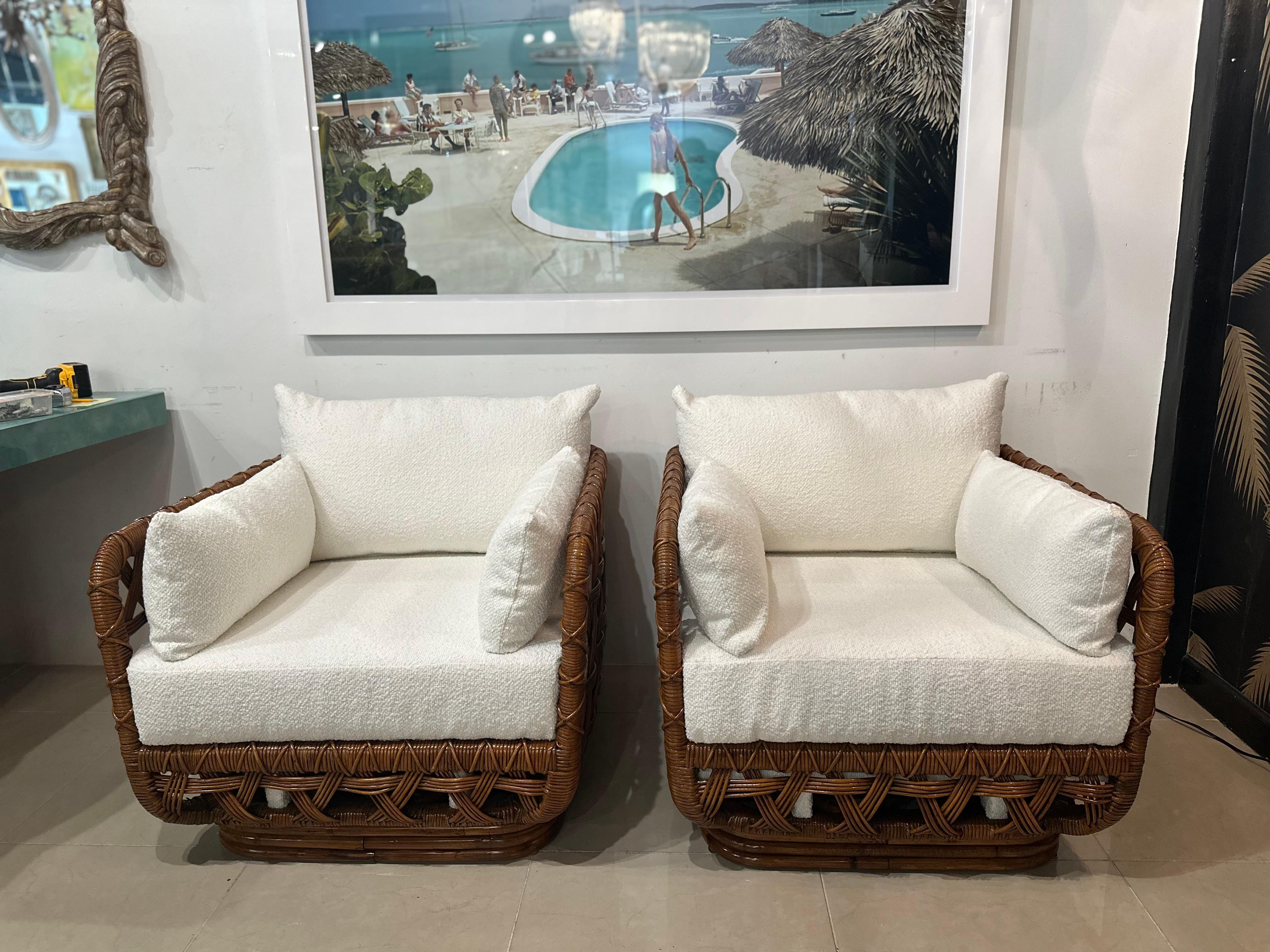 La più speciale e rara coppia di sedie club lounge di Danny Ho Fong per Tropical-Cal, anni Settanta. Questa è l'amata e rara collezione Tanganika. Questo è l'unico esemplare di queste sedie attualmente in vendita. Vedi le foto originali inviatemi