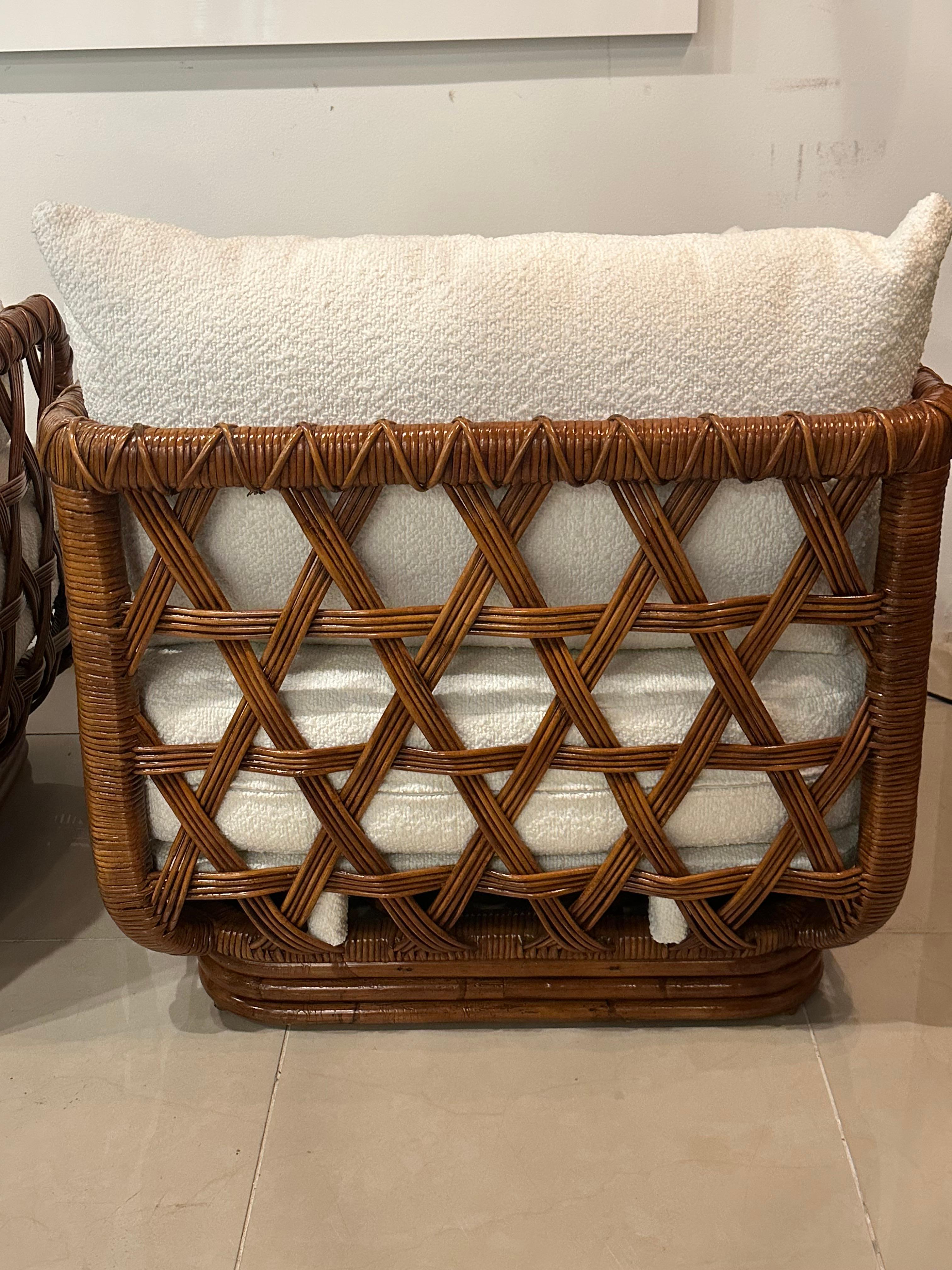 Organico moderno Coppia Danny Ho Fong Tanganika Tropi-cal Club Lounge Chair in rattan restaurato in vendita