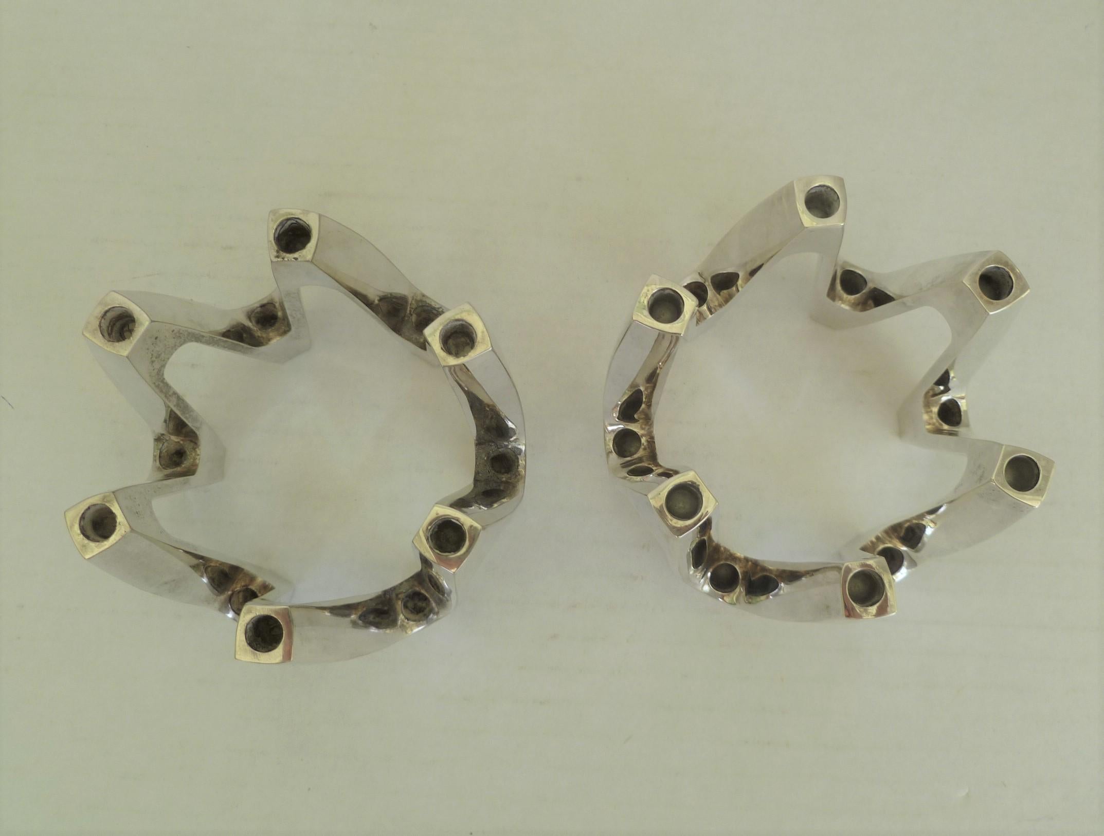 Scandinavo moderno Coppia di portacandele a corona moderni Dansk Designs placcati in argento J. Quistgaard in vendita