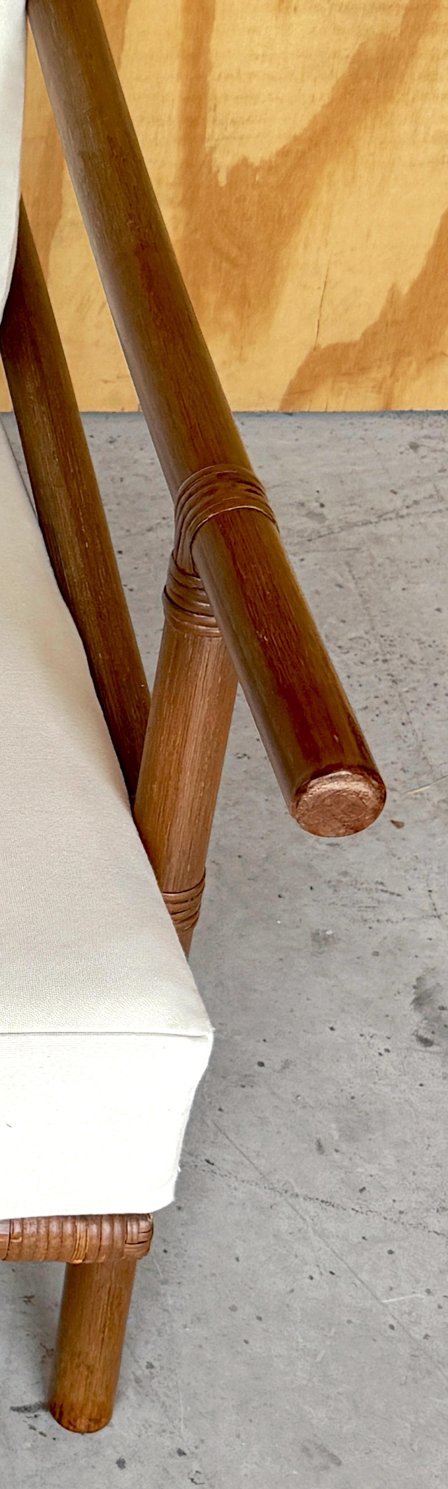 Paar Clubstühle aus dunklem Naturrattan mit Ottomane von Ficks Reed, 1960er Jahre im Angebot 3