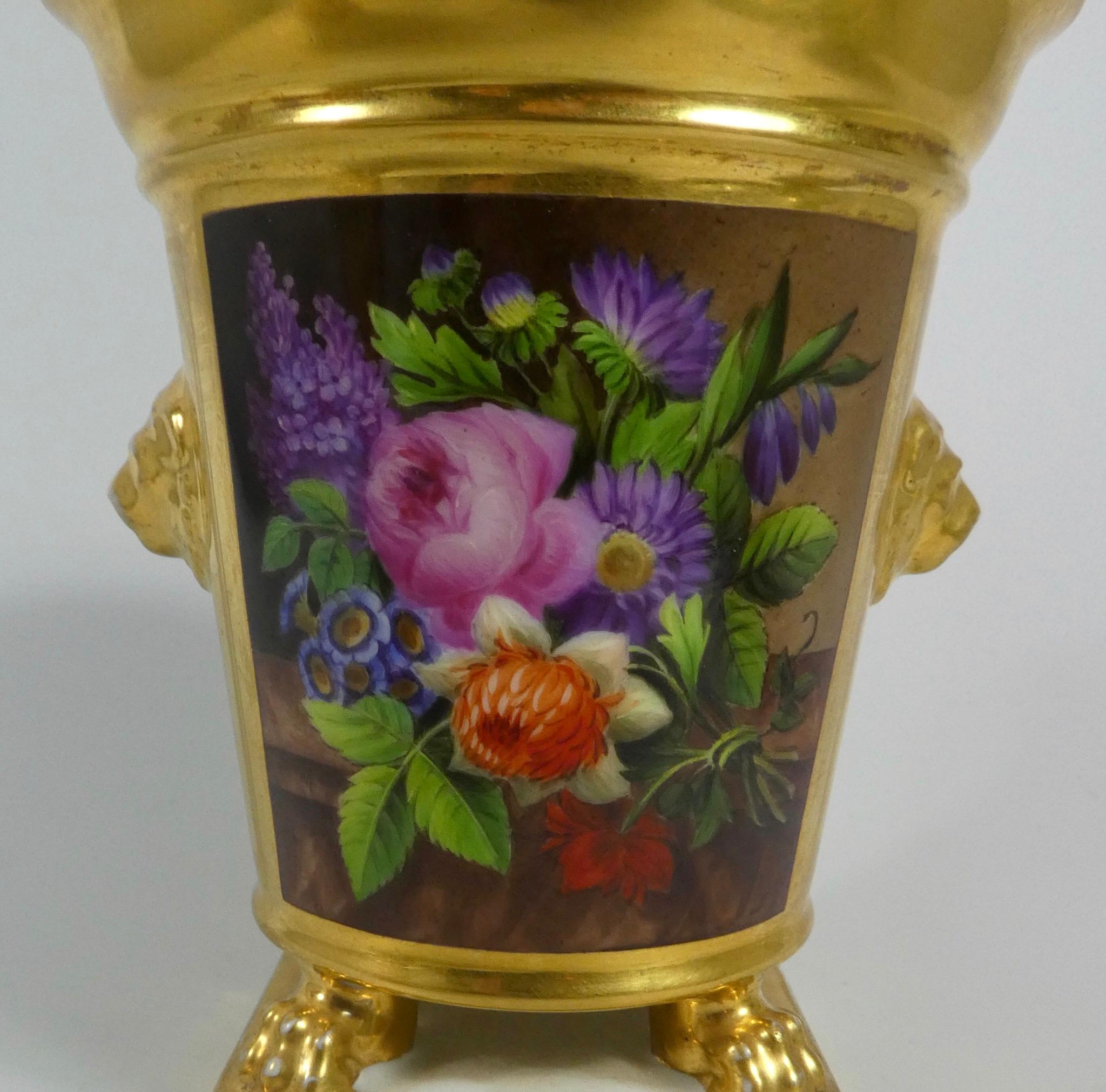 Pair of Darte Freres of Paris Porcelain Pot Pourri, circa 1820 3