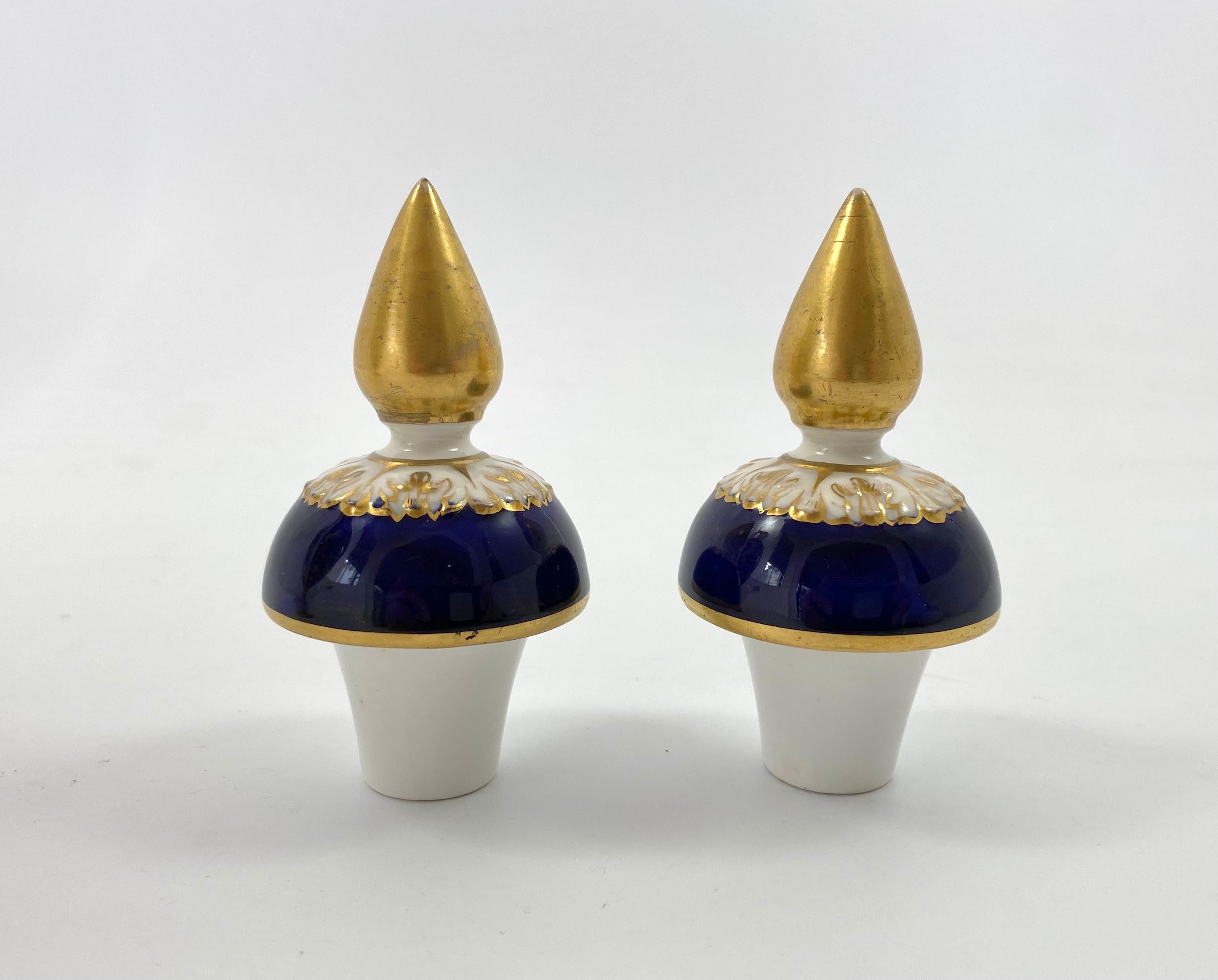 Pair Davenport Porcelain Vases and Covers, c. 1875 13