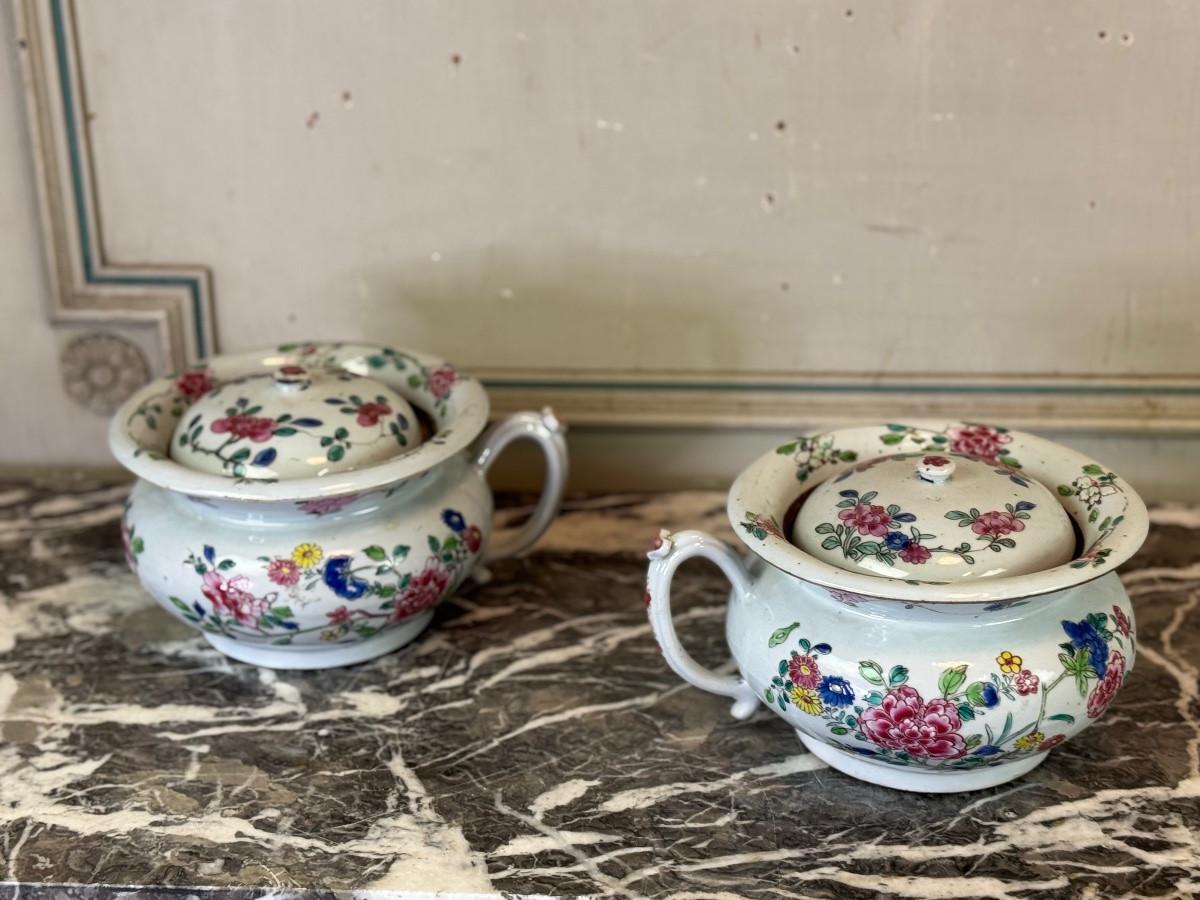 Coppia di pentole da camera, porcellana cinese Famille Rose, Qianlong, 18° secolo in vendita 5
