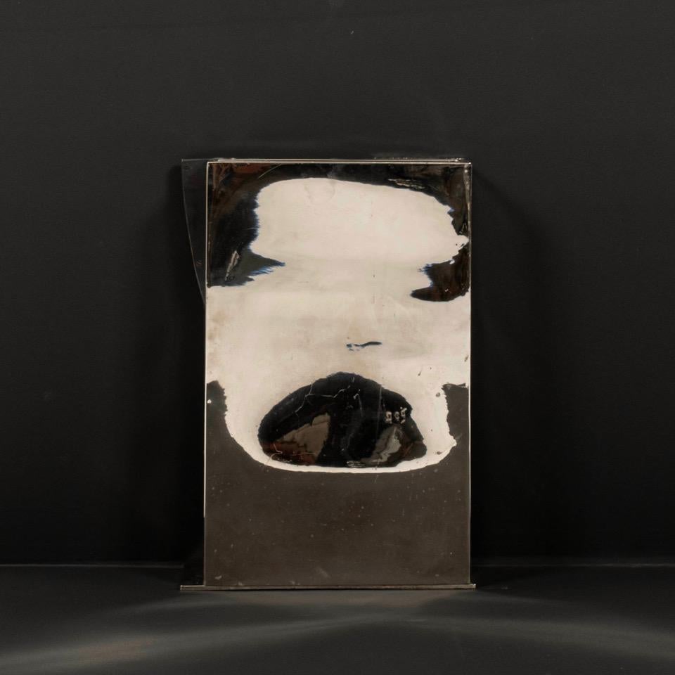 Coppia di vasi in bronzo e acciaio in stile Deco, maschio e femmina, alla maniera di Franz Hagenauer in vendita 8