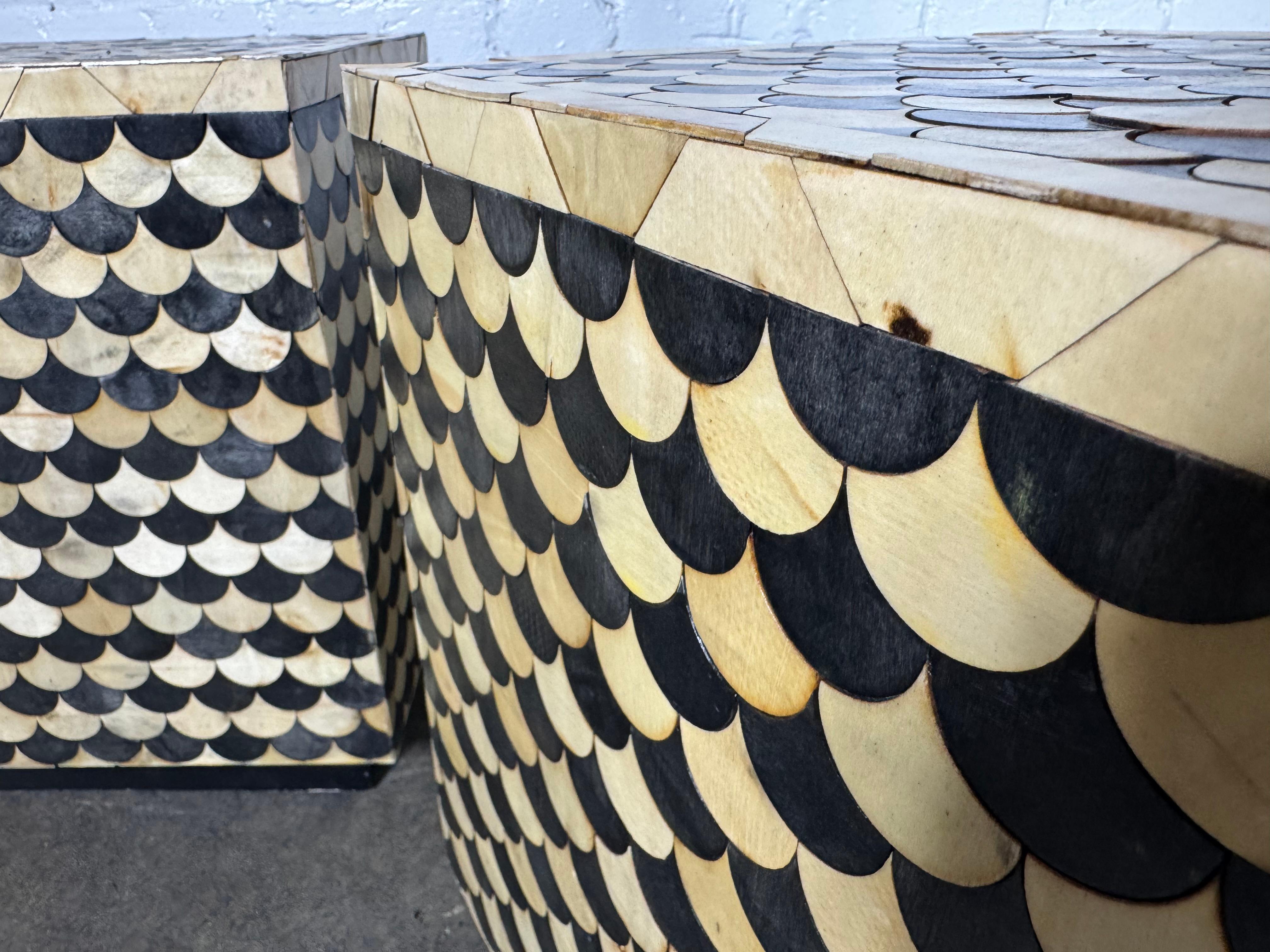 Pareja Mesas / Soportes Cubos Geométricos Decorativos con Incrustaciones de Tonos Mixtos ..MODERNISTA Moderno