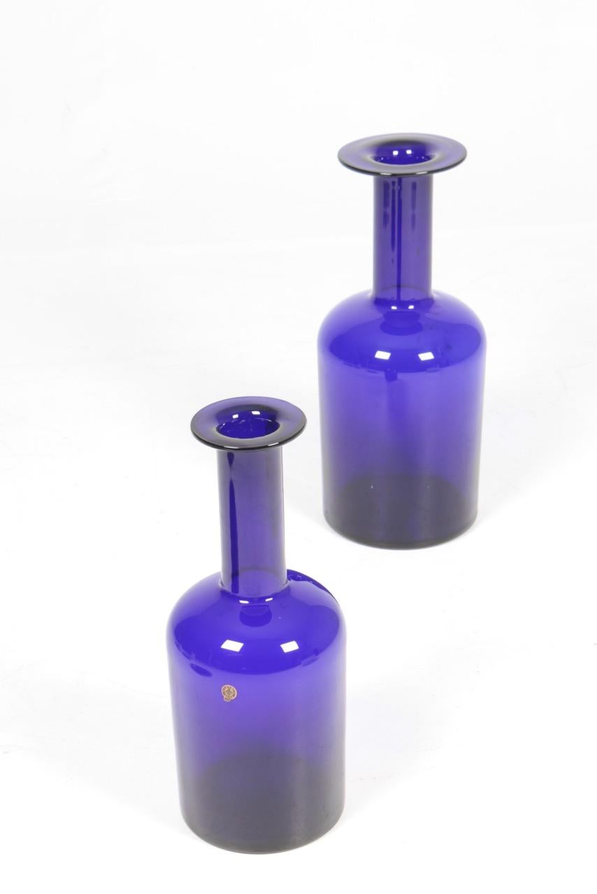 Pair of Decorative of Midcentury Vases in Blue Glass by Otto Bauer, 1960s In Good Condition For Sale In Lejre, DK