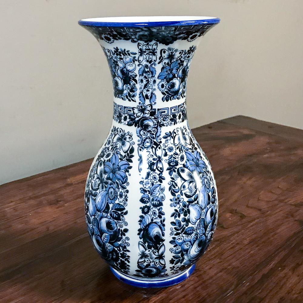 Hand-Painted Pair of Delft Vases, 19th Century Blue and White