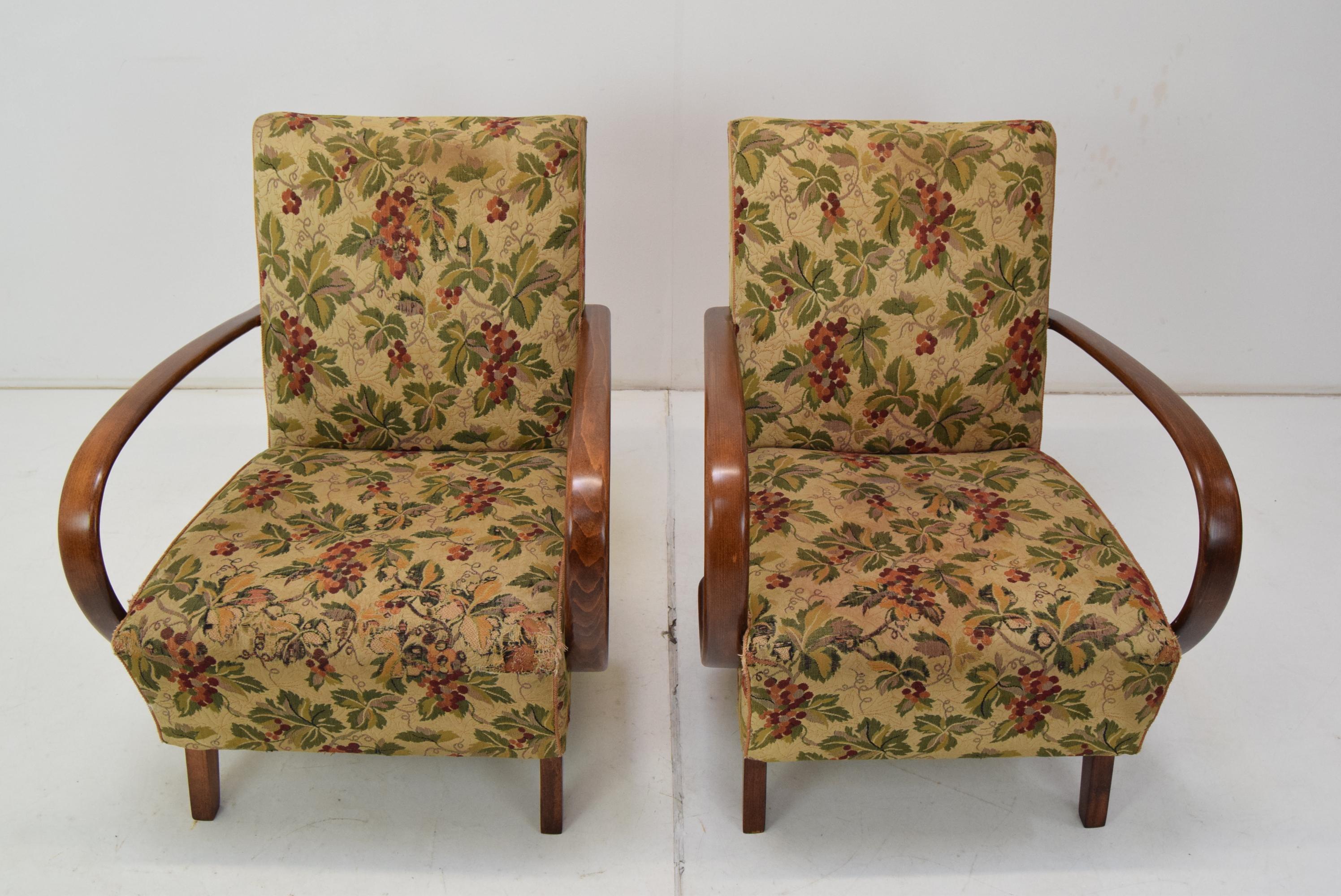 Paire de fauteuils design de Jindrich Halabala, type H-410, années 1950  en vente 2