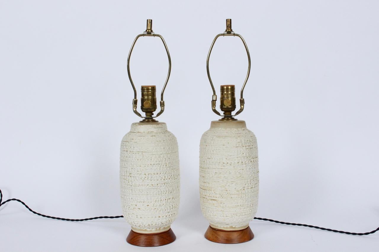 Pair Design Technics Oatmeal Stipple Glazed Pottery Table Lamps, 1950s 6