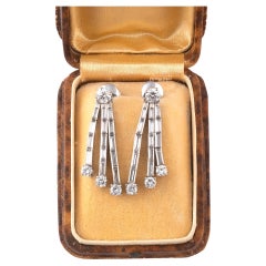 Paar Diamant- und Baguette-Diamant-Ohrringe