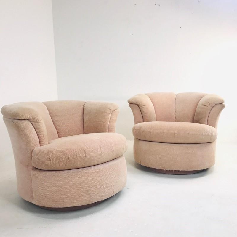 Pair of Directional Lotus Style Swivel Chairs In Good Condition In Dallas, TX
