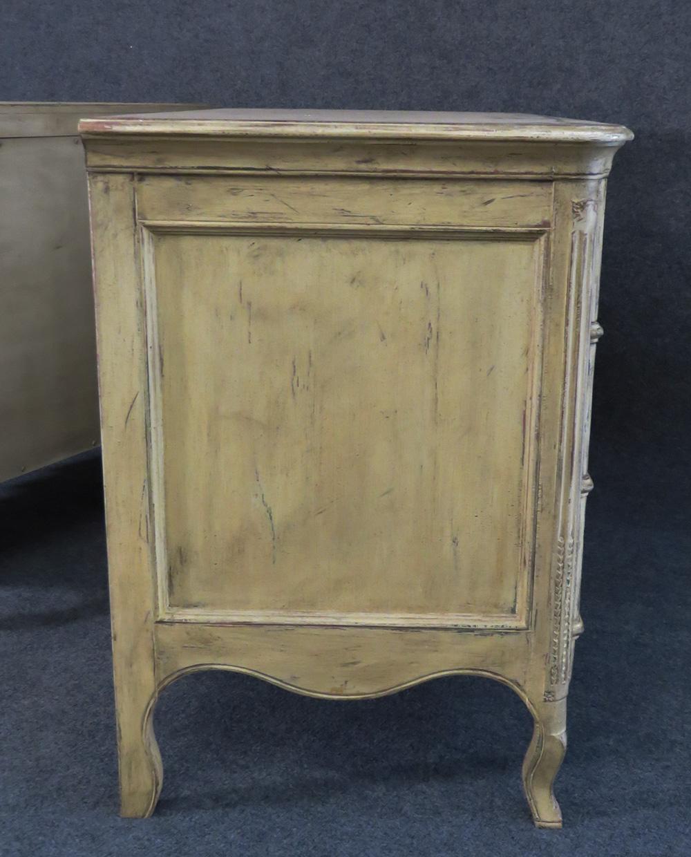 Pair Distressed Paint Decorated John Widdicomb Louis XV Carved Commodes Dressers 7