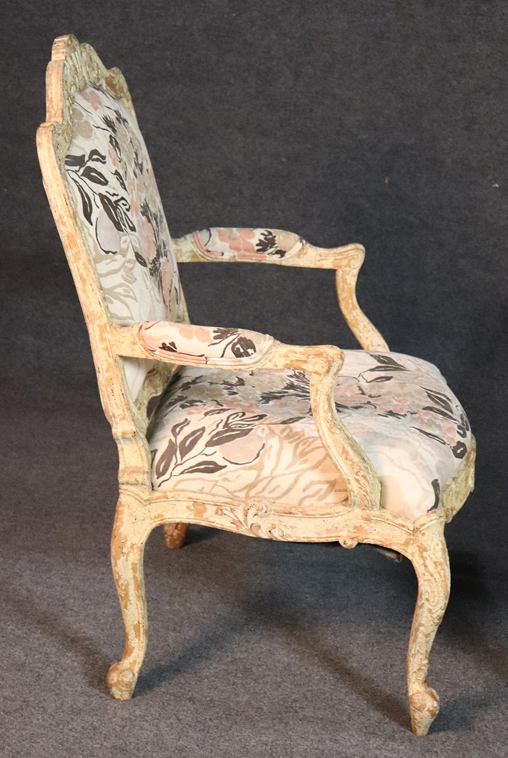 Pair of Distressed Painted French Louis XV Open Arm Bergère Fauteuil Chairs For Sale 4