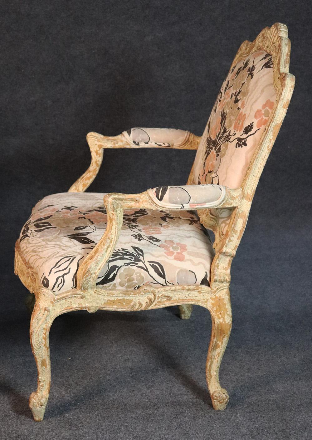 Pair of Distressed Painted French Louis XV Open Arm Bergère Fauteuil Chairs For Sale 5