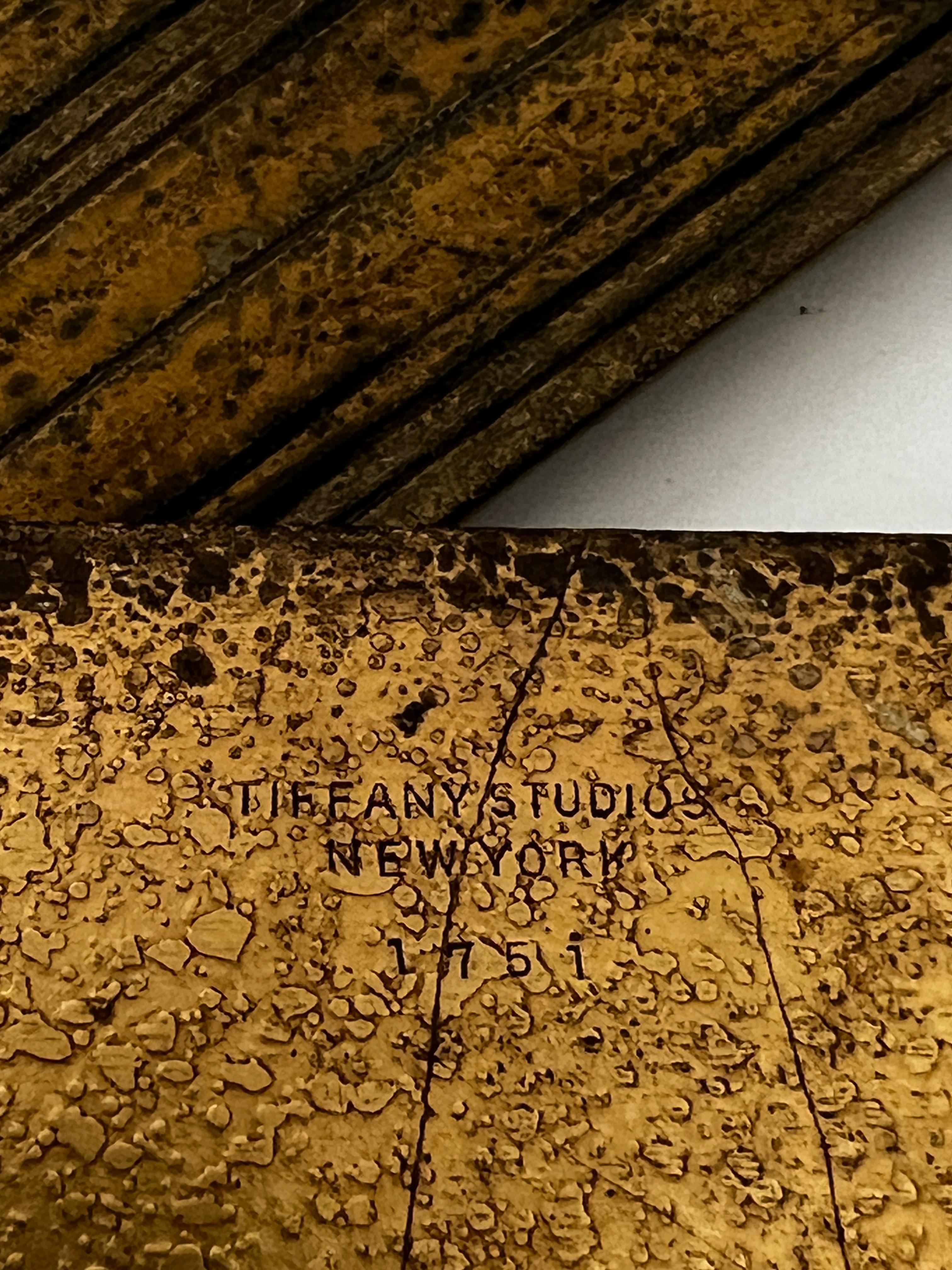 Paire de souffleurs de bureau Tiffany New York de 1751 en bronze doré à motif chinois  en vente 1