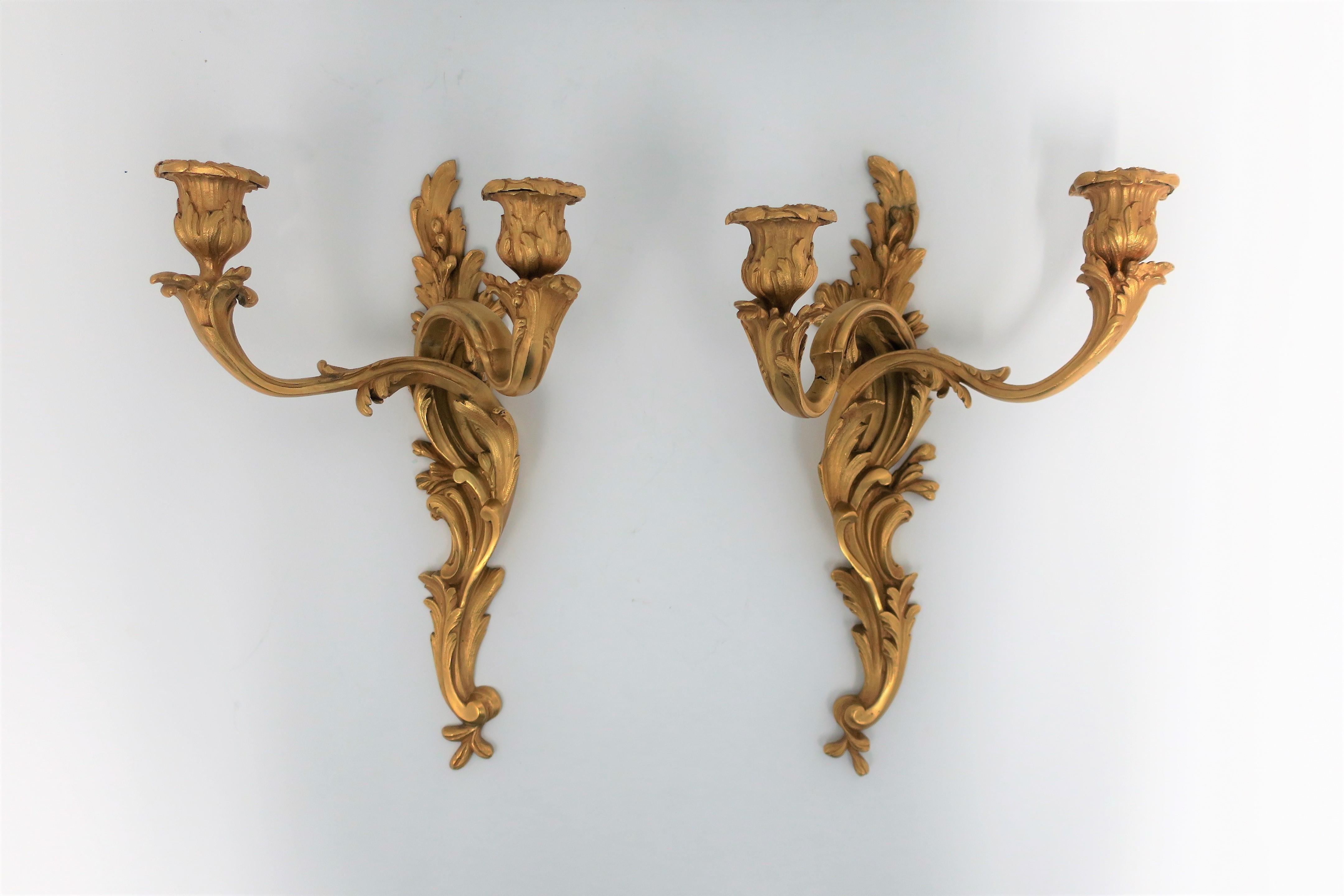 Pair of Dore Gold Gilt Bronze Rococo Candlestick Wall Sconces In Excellent Condition In New York, NY