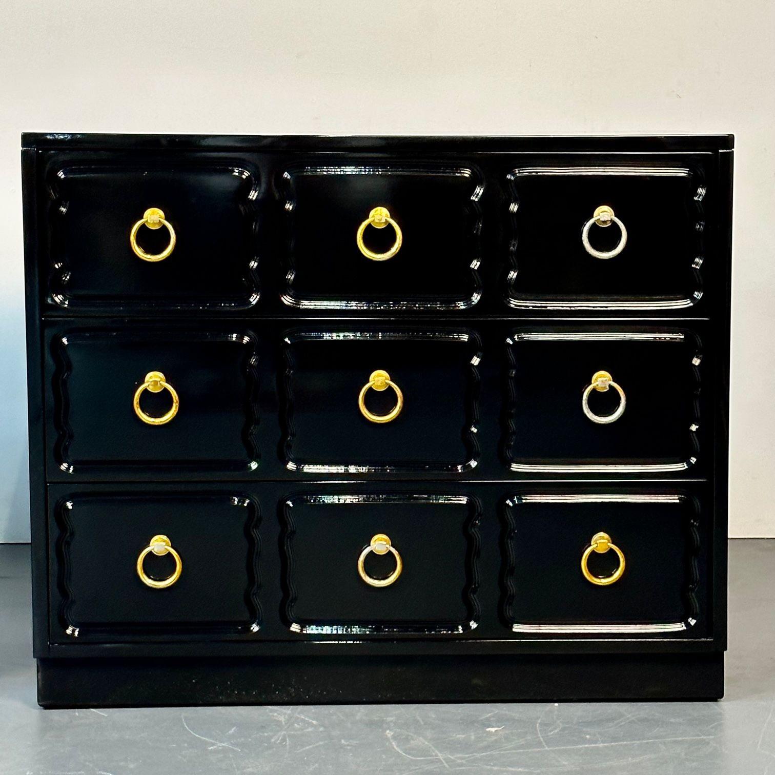 Pair Dorothy Draper for Heritage Style Espana Chests, Nightstands, Black Lacquer In Good Condition For Sale In Stamford, CT