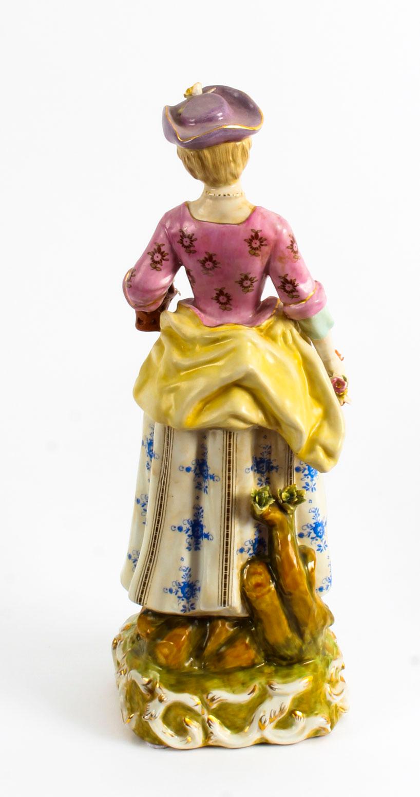 Paar handbemalte Porzellanfiguren im Dresdner Stil des späten 20. Jahrhunderts im Angebot 10