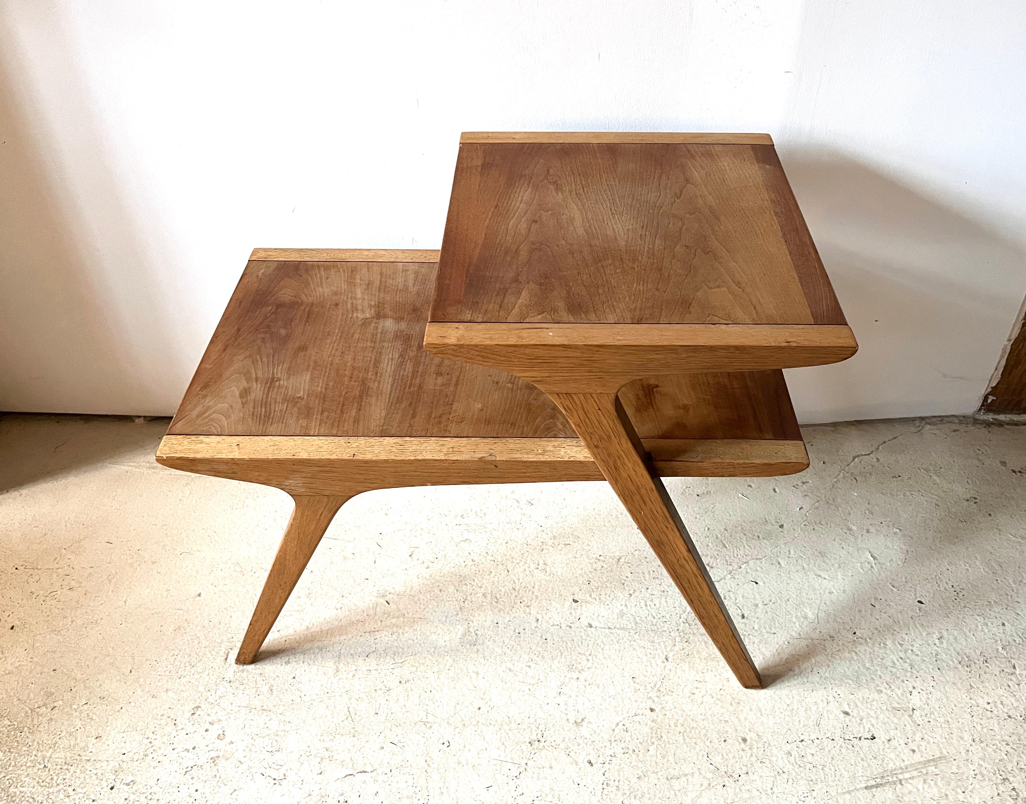 Ein Paar Drexel Profile Mid-Century Modern Step Beistelltische von John Van Koert im Angebot 9
