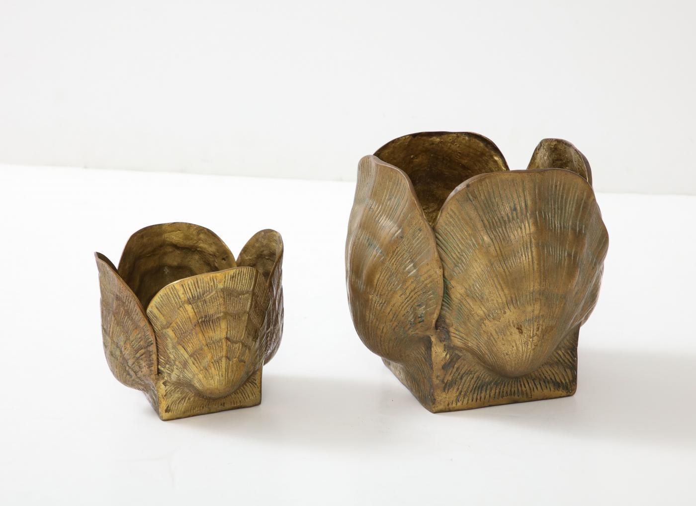 20th Century Pair Duquette Style Shell Planters For Sale