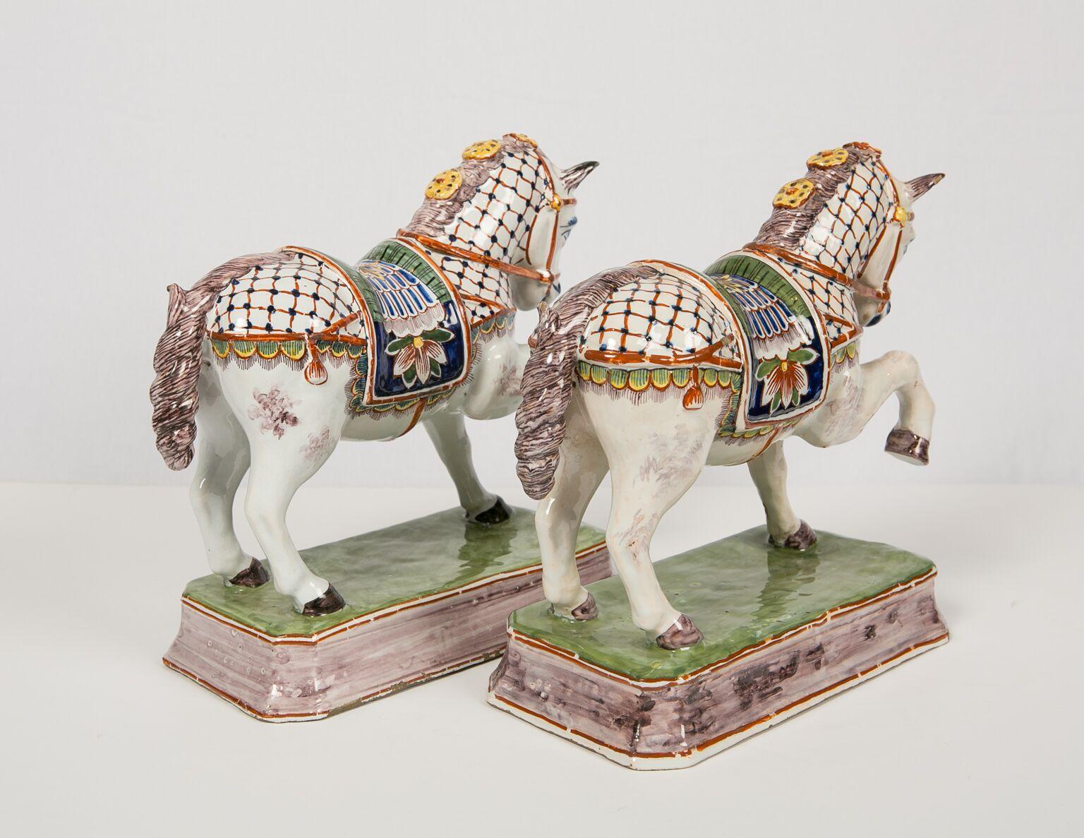 Pair of Dutch Delft Horses Painted in Polychrome Colors Made, Mid-19th Century In Excellent Condition In Katonah, NY