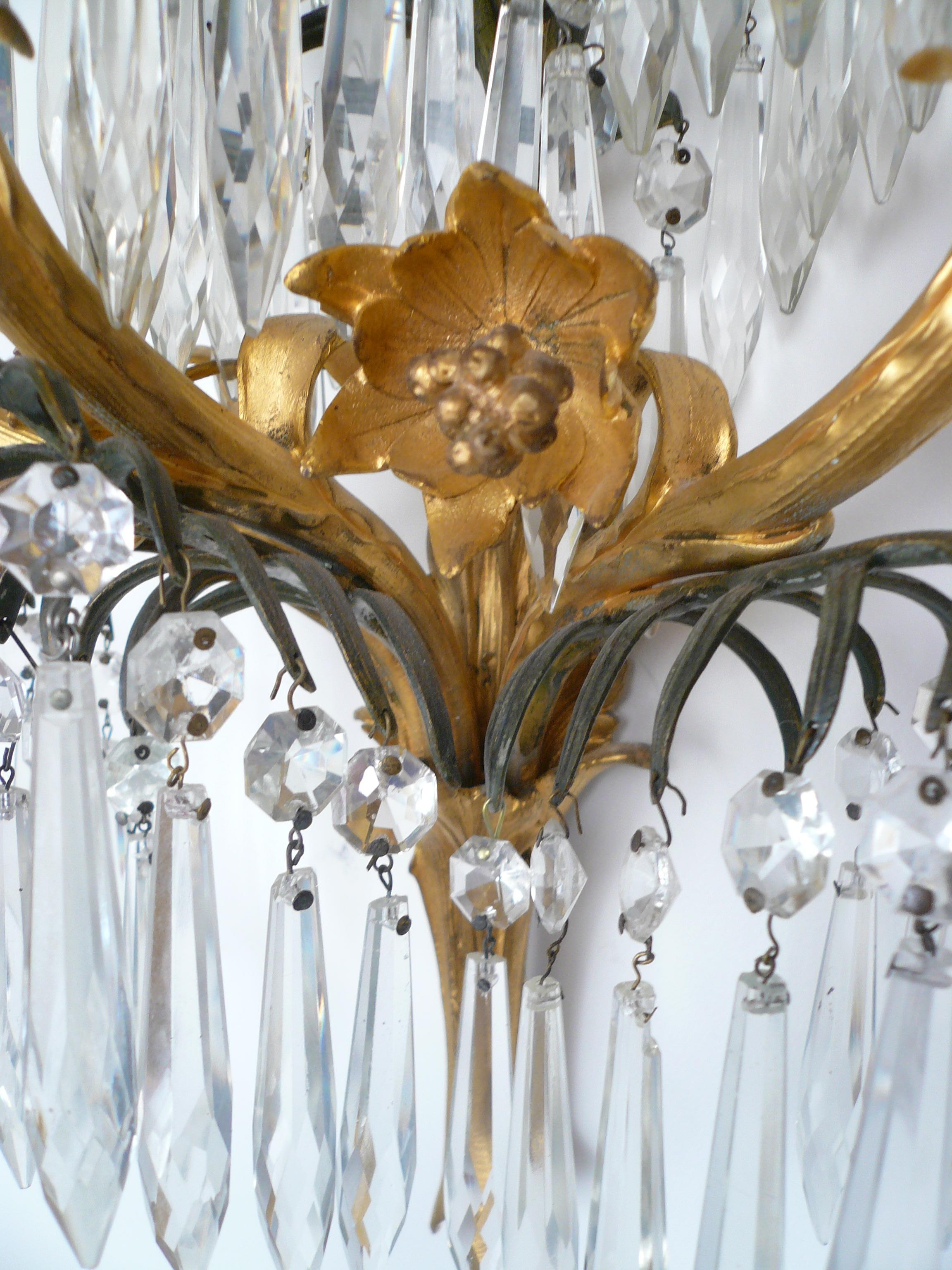Paar E. F. Caldwell Wandleuchter aus vergoldeter Bronze und Kristall mit Palmenblatt im Angebot 7
