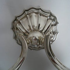 Pareja de apliques de plata de dos luces E. F. Caldwell