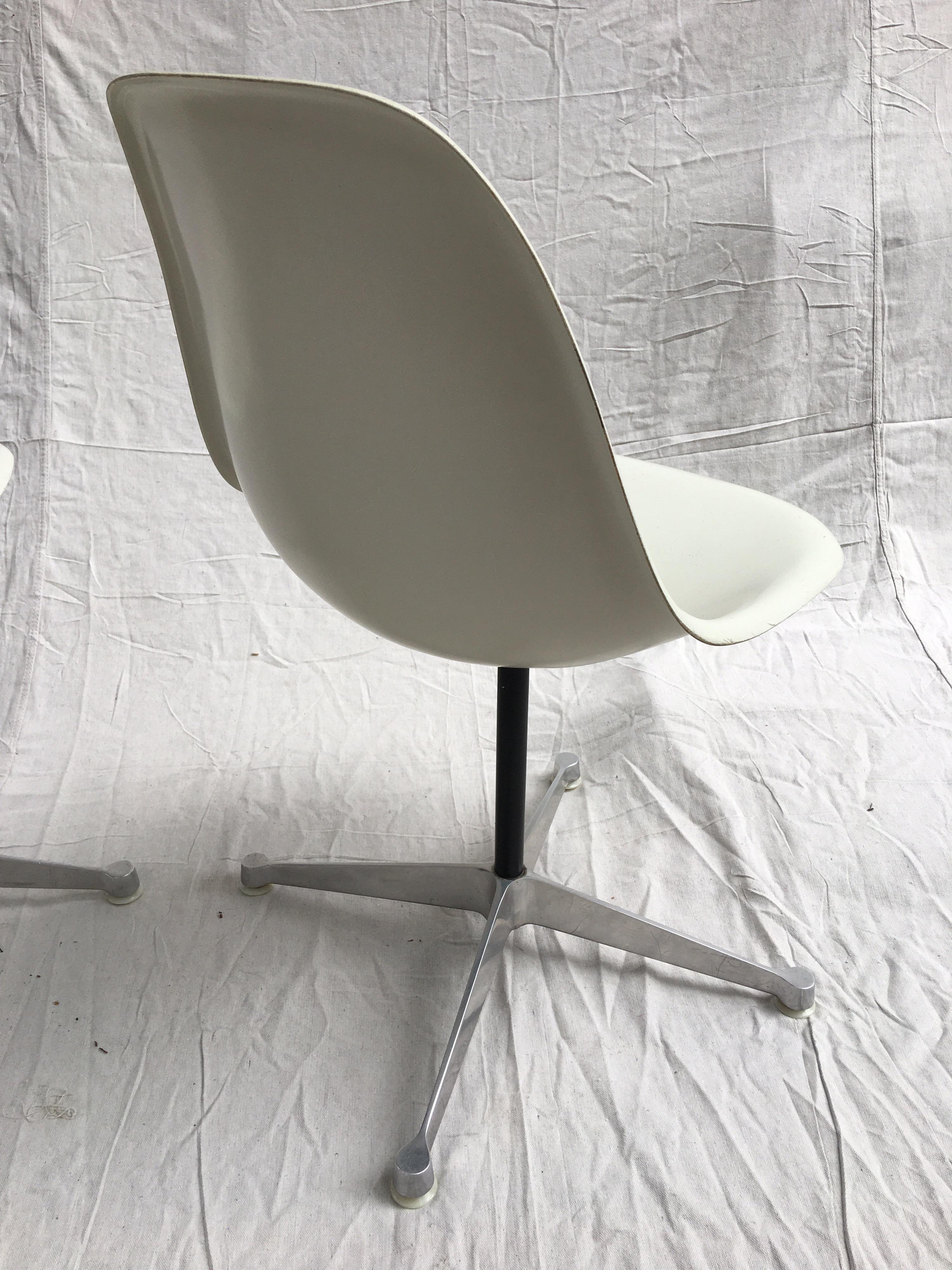 American  Eames for Herman Miller Fiberglass Chair  1 CHAIR LEFT!