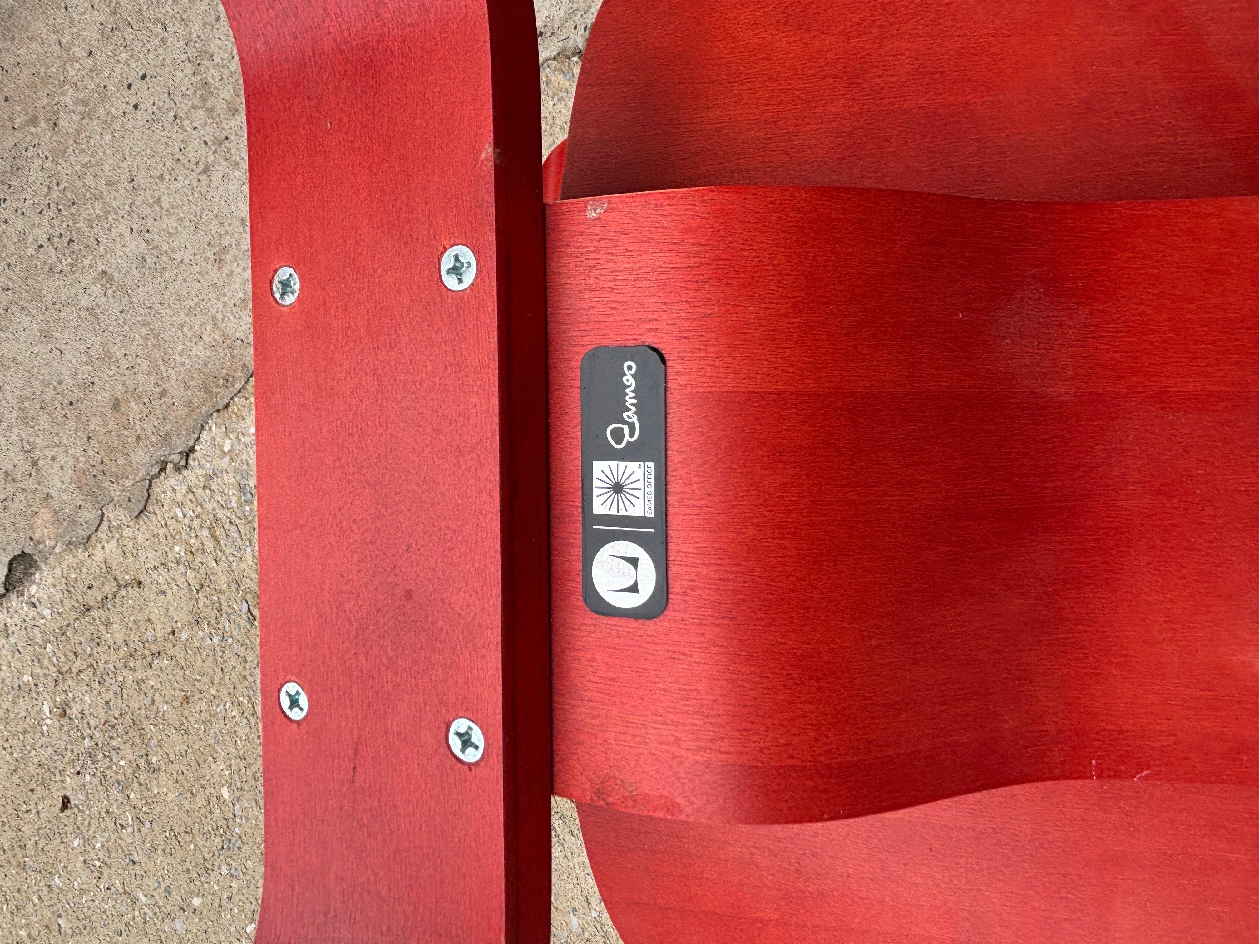 Paar Eames Red DCW's für Herman Miller im Angebot 1