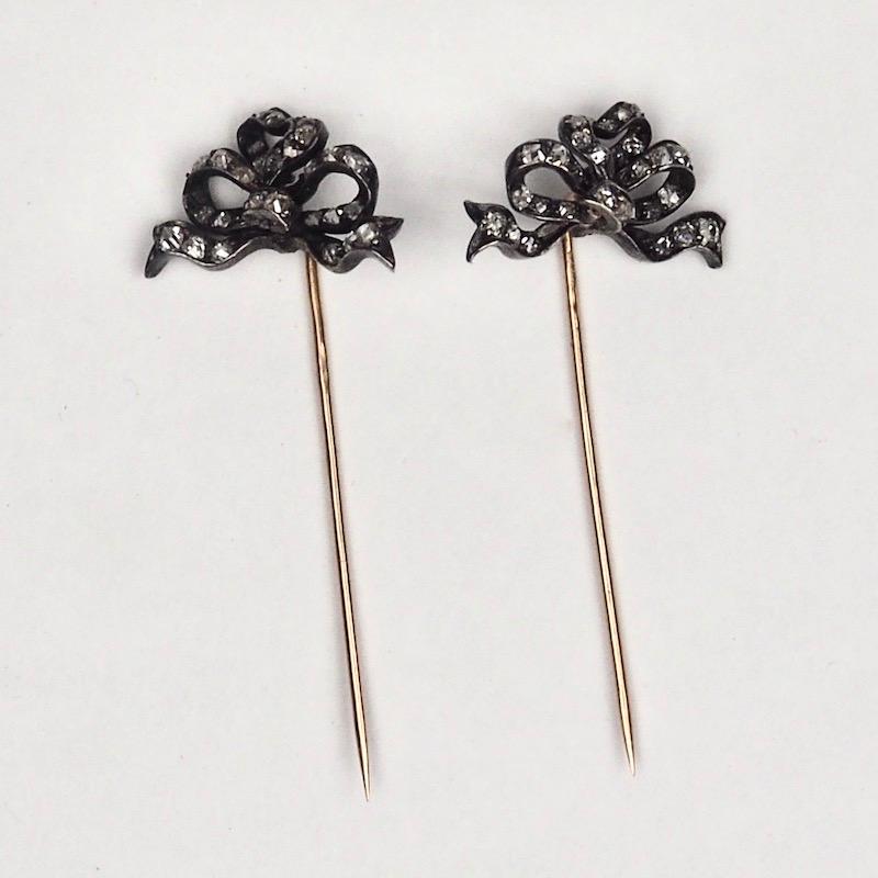Pair of Early 1900s French Gold and Diamond Pins 4